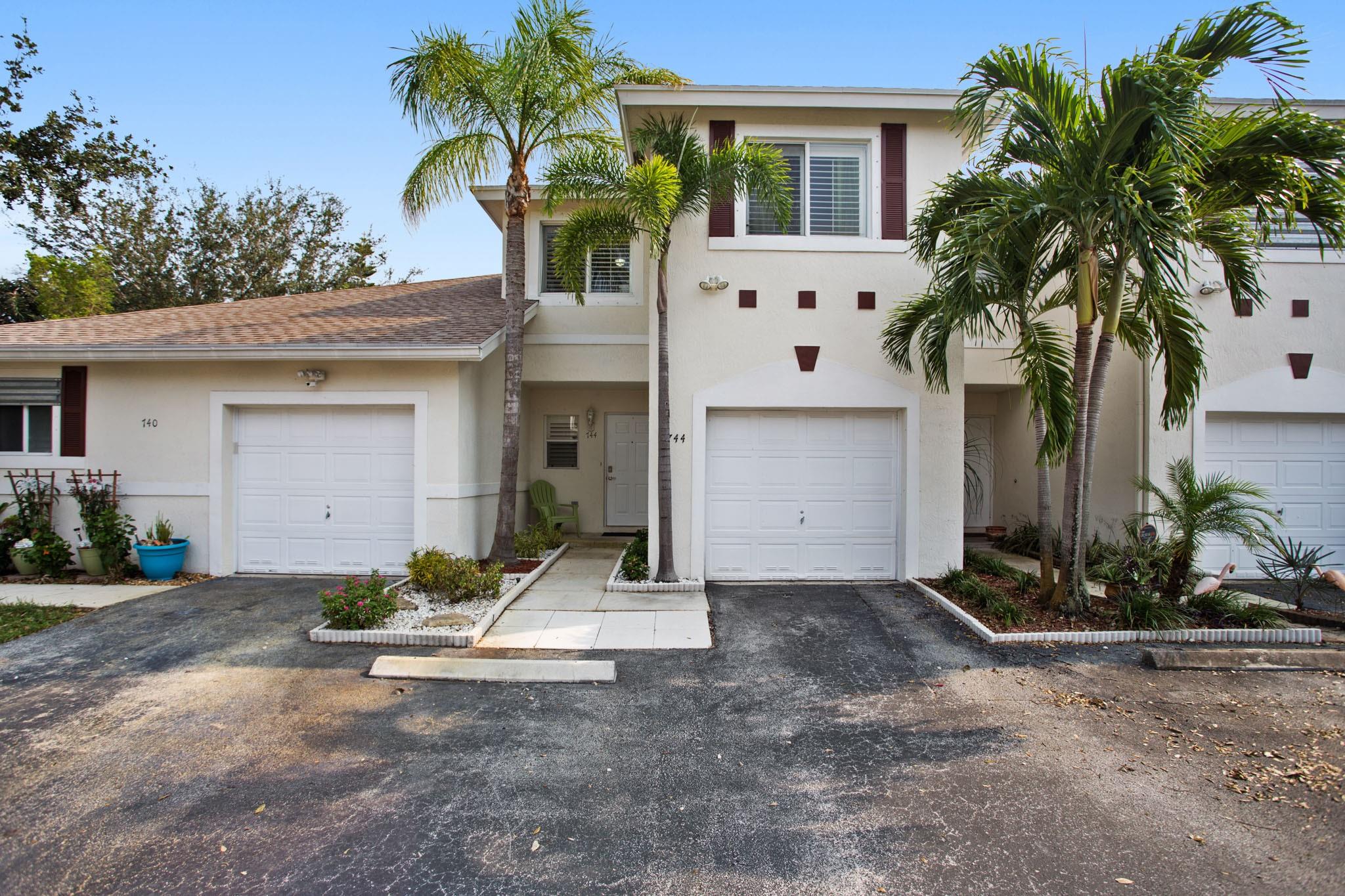 744 NW 42nd Pl #744