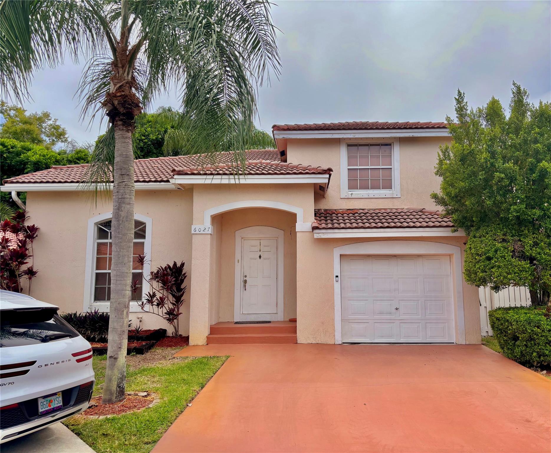 6027 NW 45th Ter