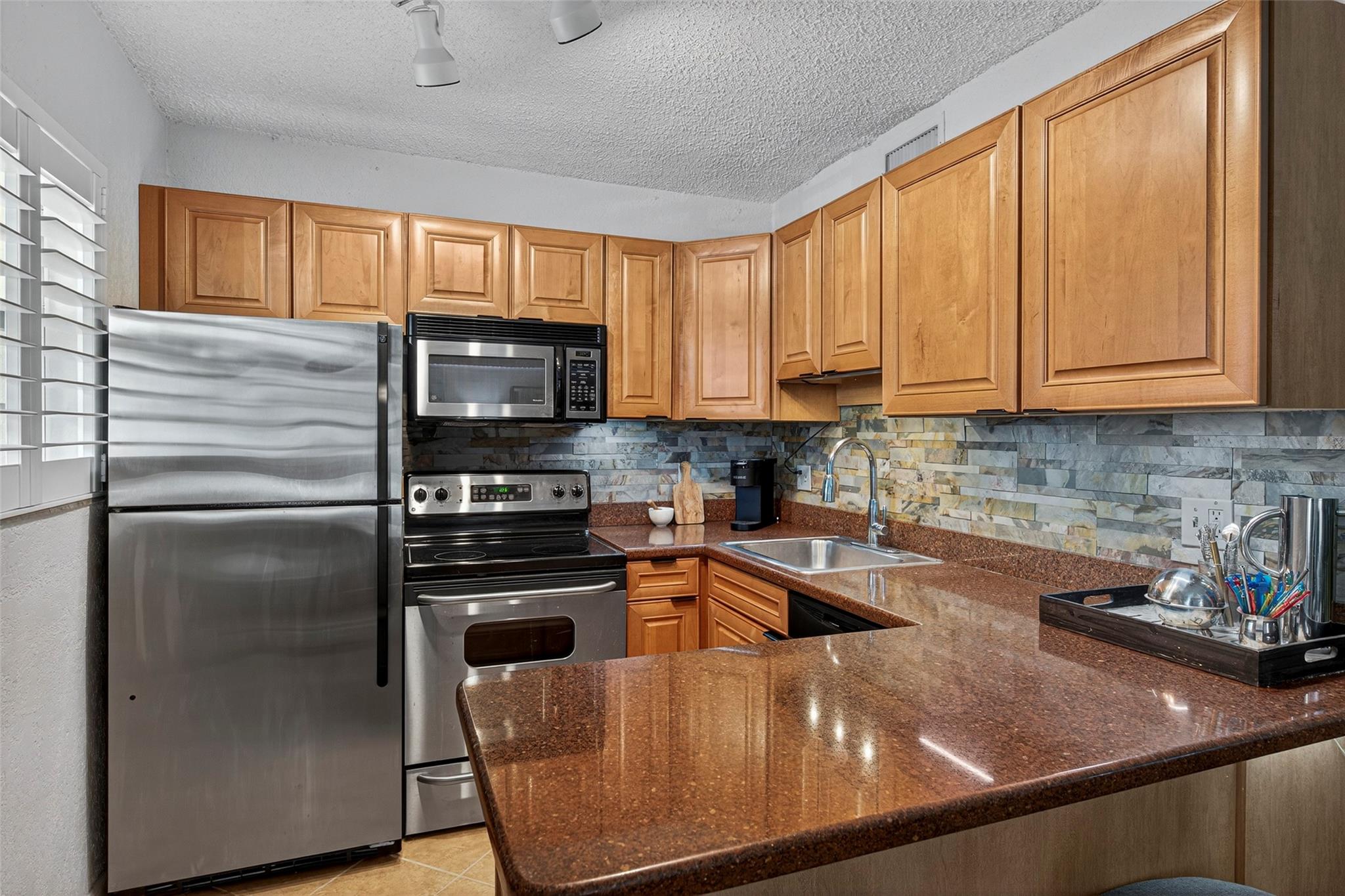 2660 NE 8th Ave #208