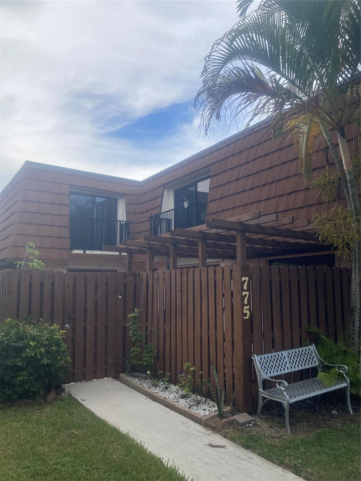 775 SW 120th Way #775