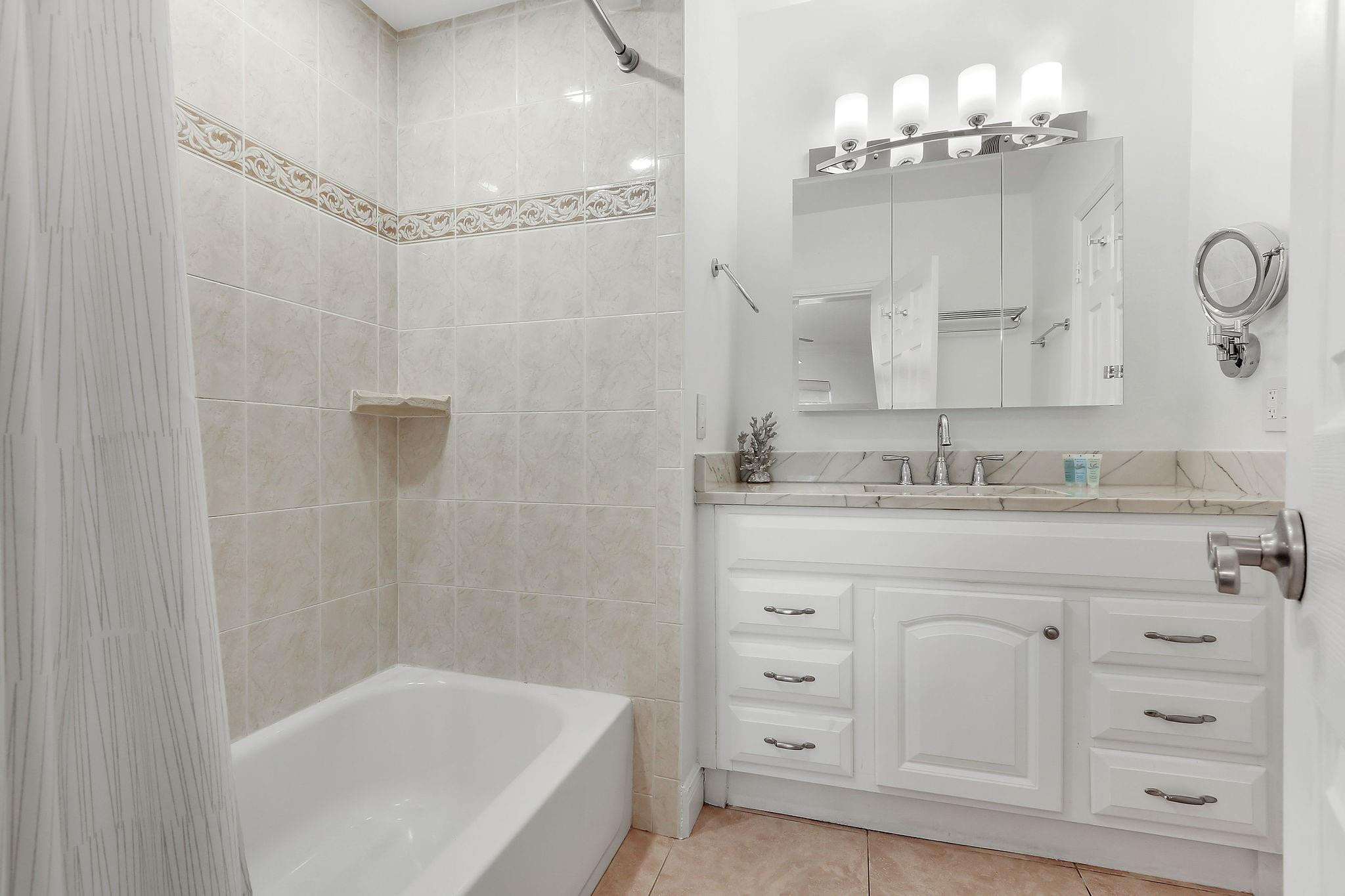 2424 SE 17th #106B Fort Lauderdale, FL 33316