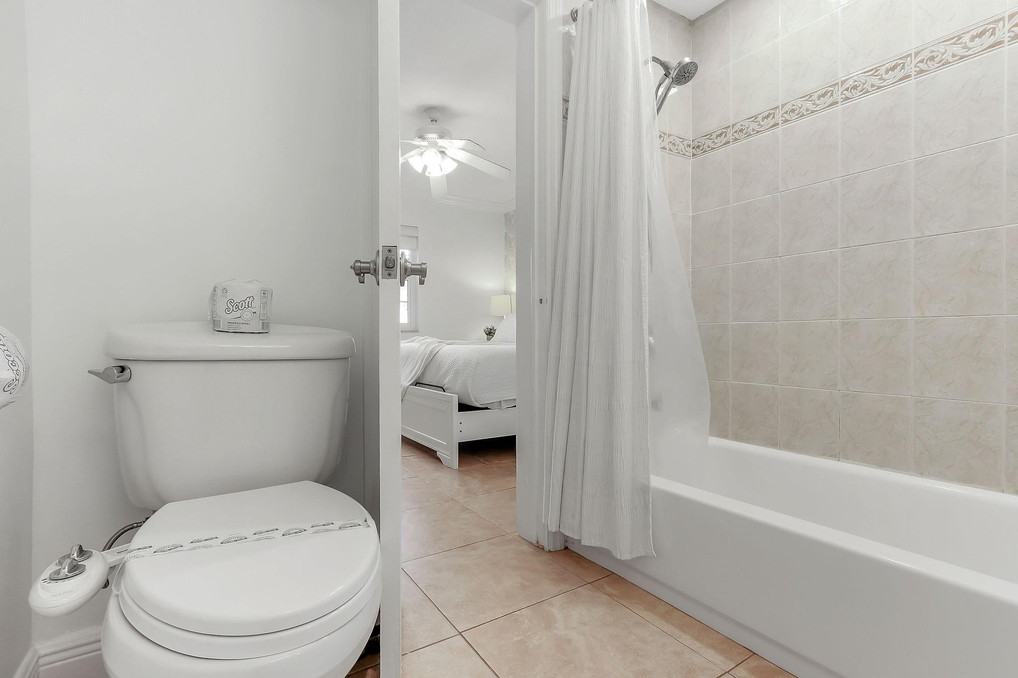 2424 SE 17th #106B Fort Lauderdale, FL 33316