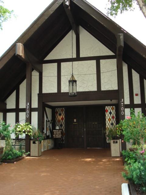 3690 Inverrary Dr #1I