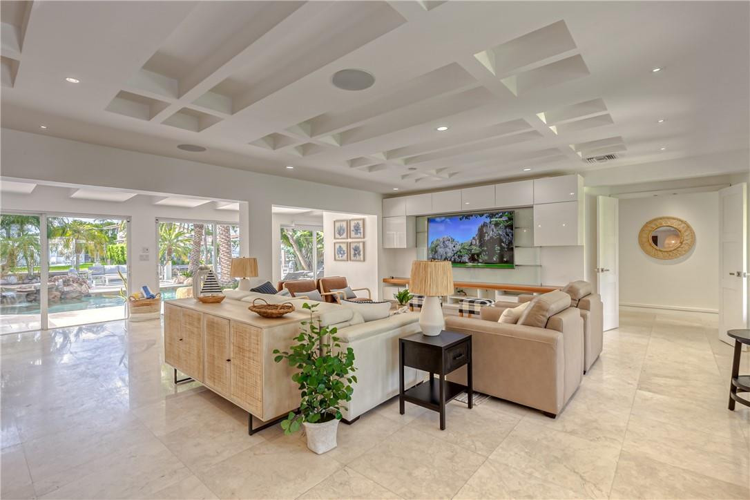 268 Imperial Fort Lauderdale, FL 33308