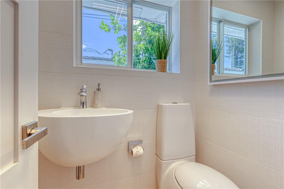 268 Imperial Fort Lauderdale, FL 33308