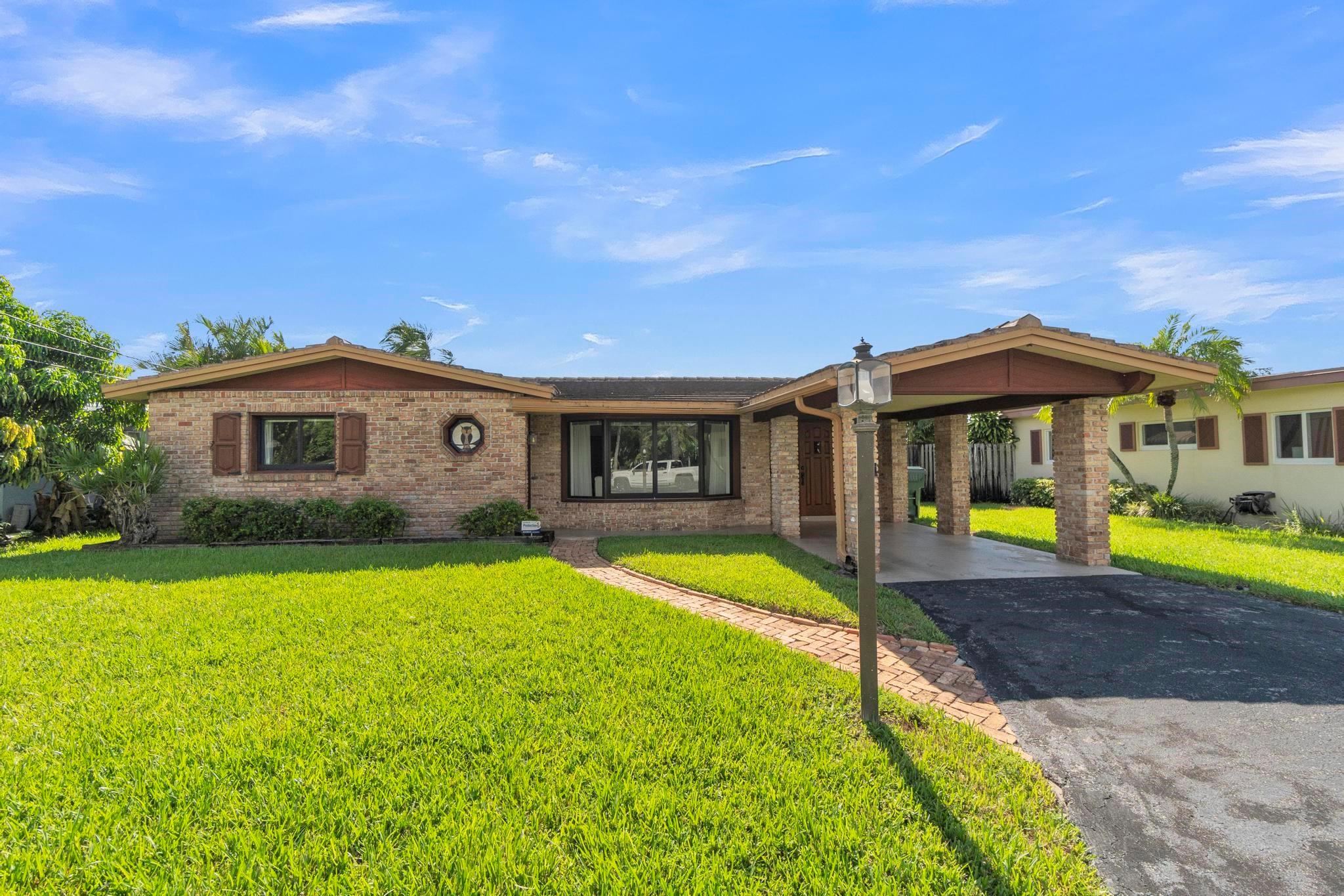 1774 NW 39th Pl