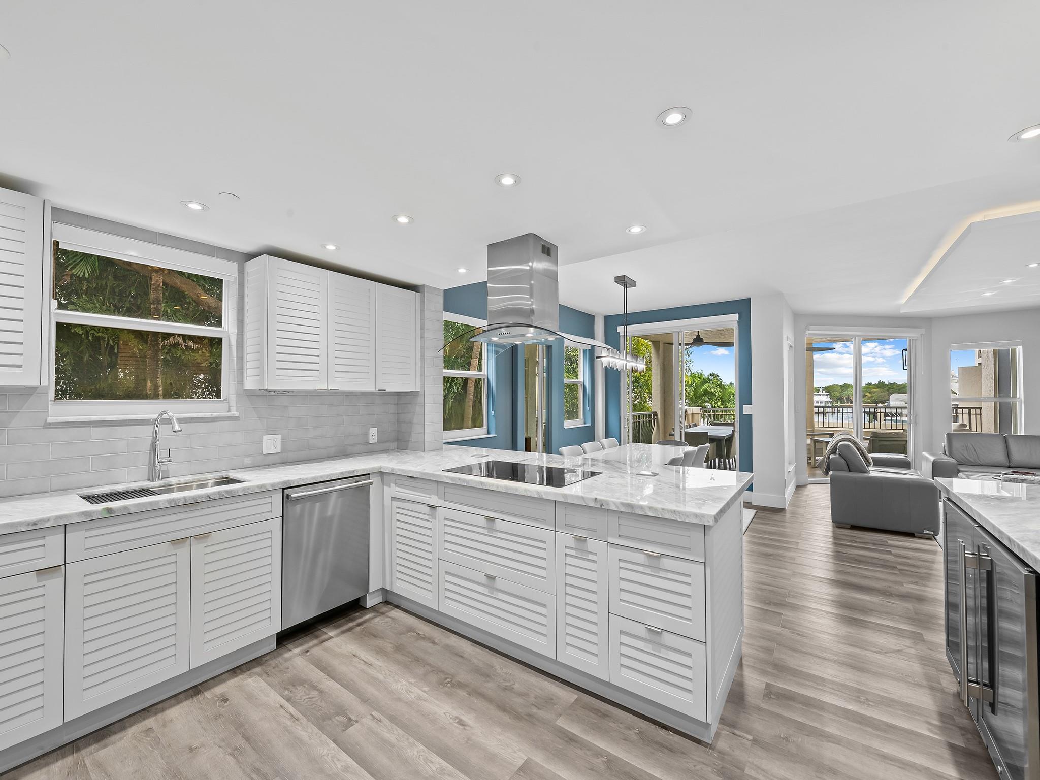 1050 Seminole Dr #2A Fort Lauderdale, FL 33304