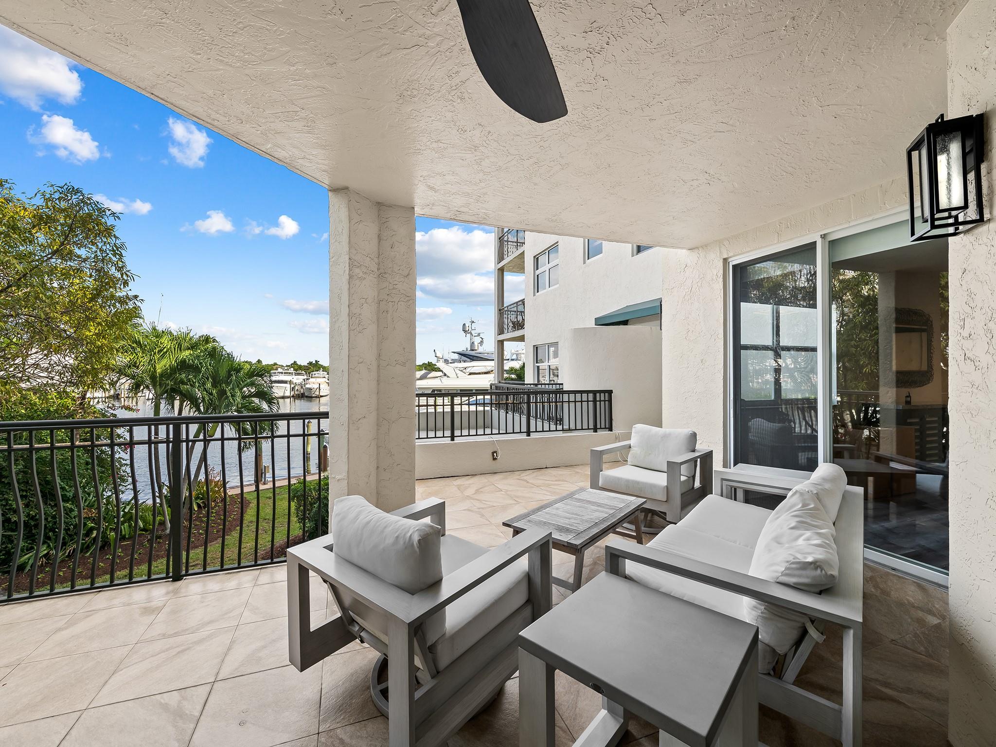 1050 Seminole Dr #2A Fort Lauderdale, FL 33304