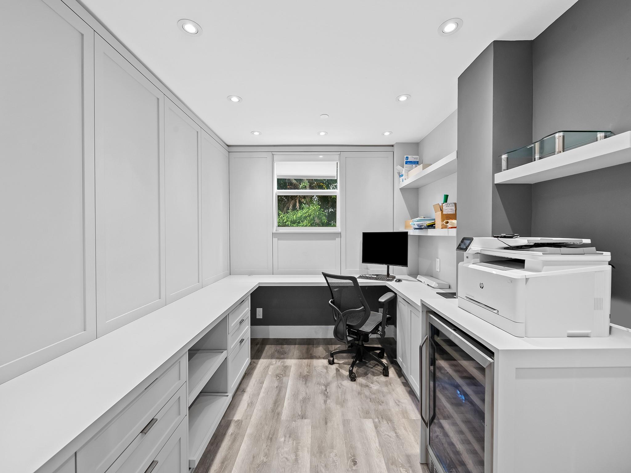 1050 Seminole Dr #2A Fort Lauderdale, FL 33304