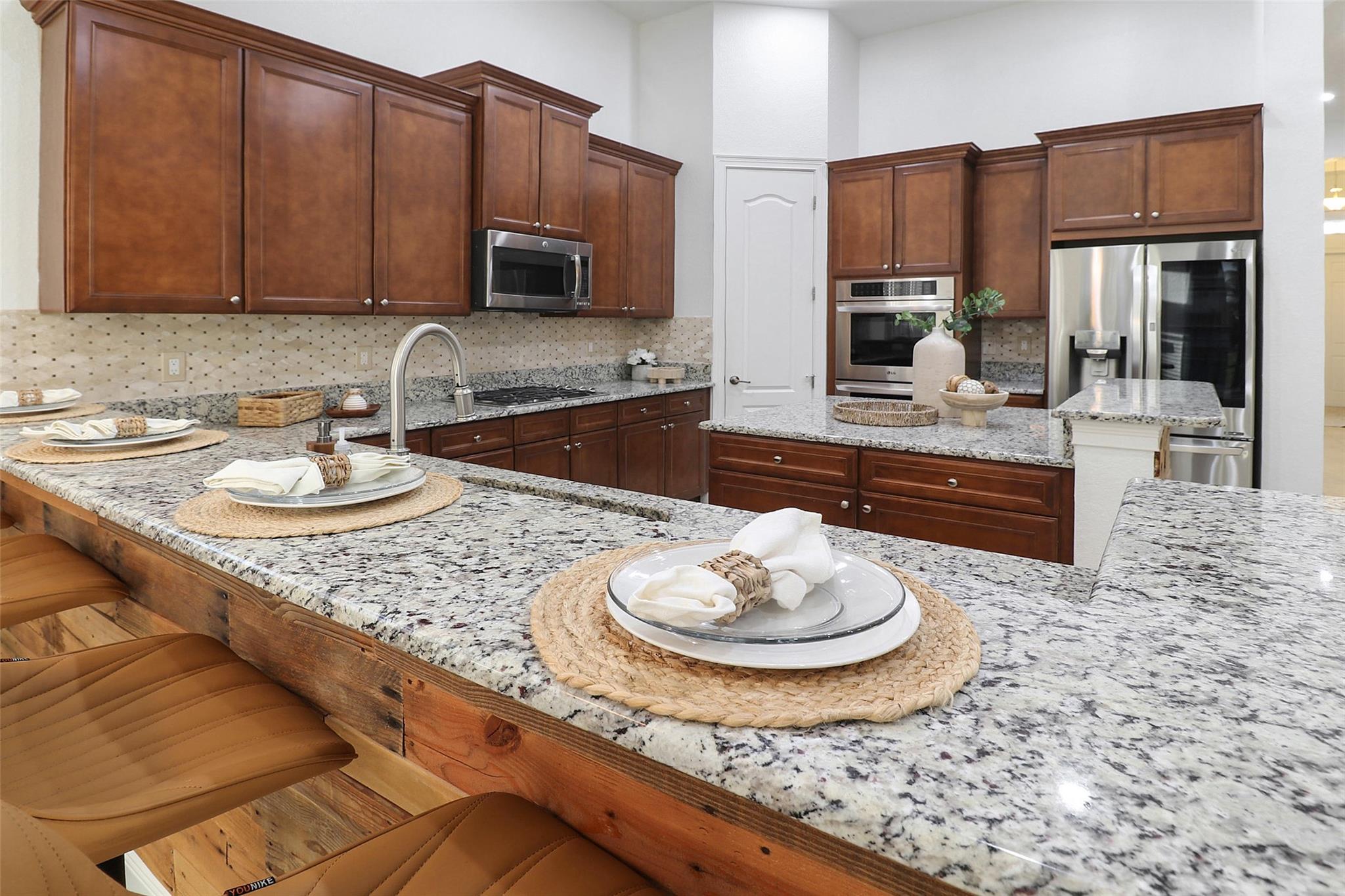 9750 Lakeview Ln Parkland, FL 33076