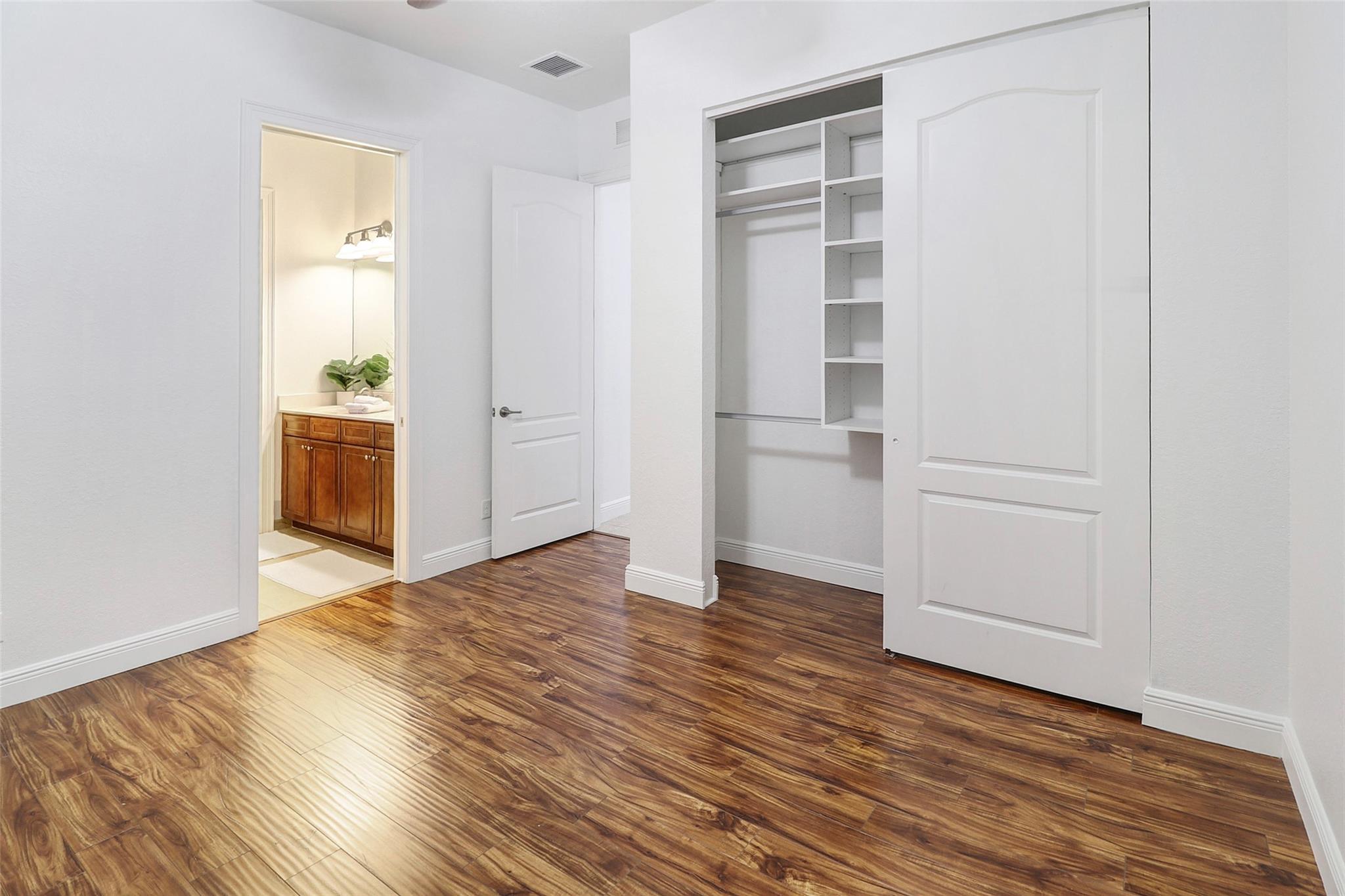 9750 Lakeview Ln Parkland, FL 33076