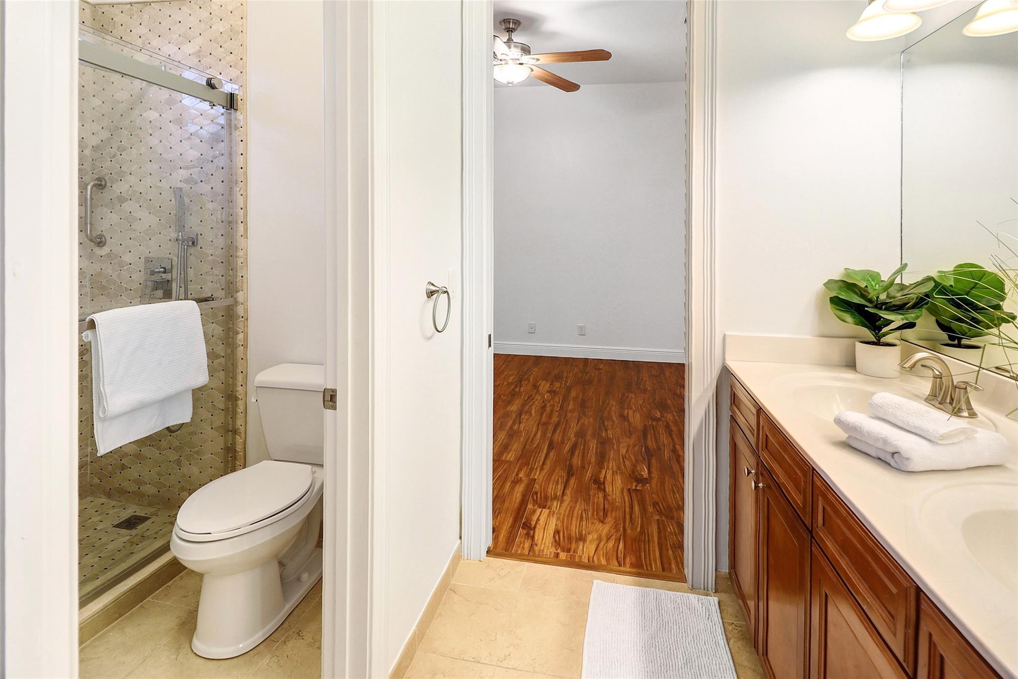 9750 Lakeview Ln Parkland, FL 33076