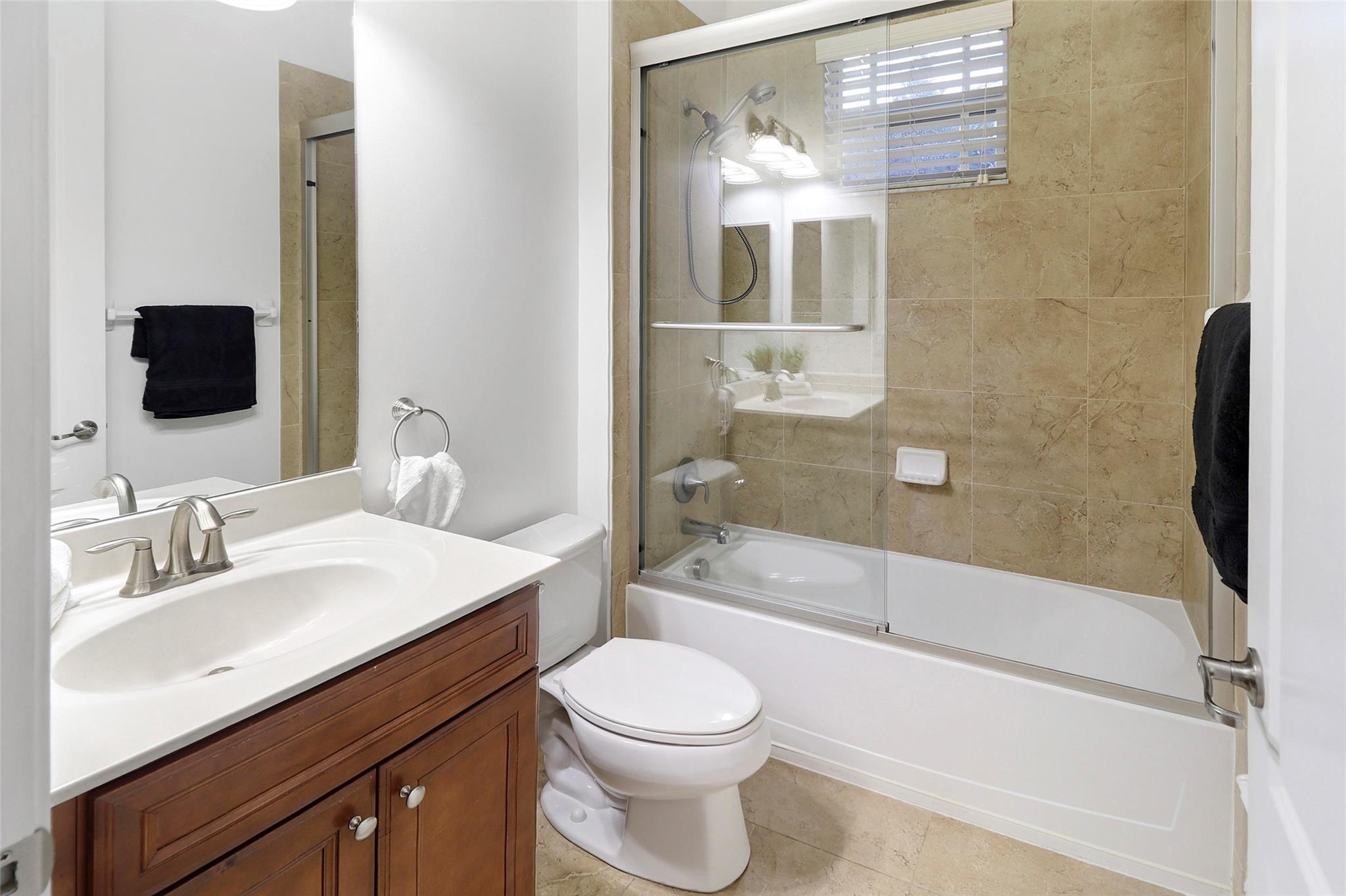 9750 Lakeview Ln Parkland, FL 33076