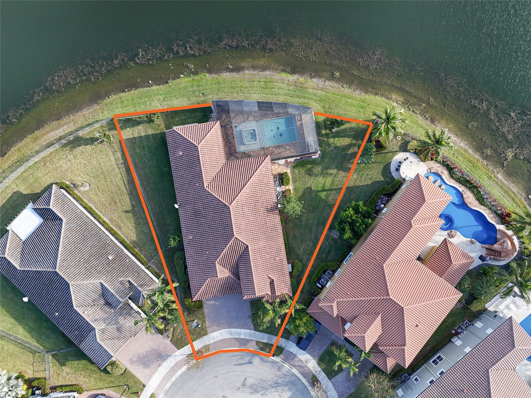 9750 Lakeview Ln Parkland, FL 33076