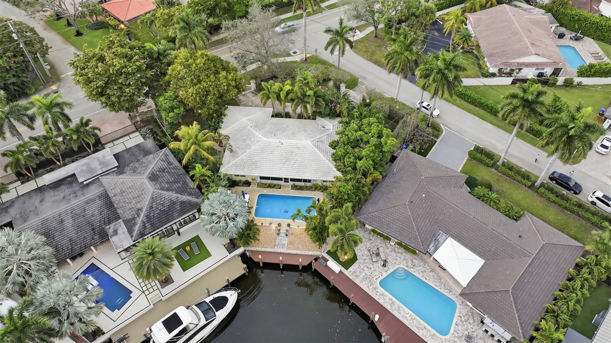 2800 NE 29th Fort Lauderdale, FL 33306