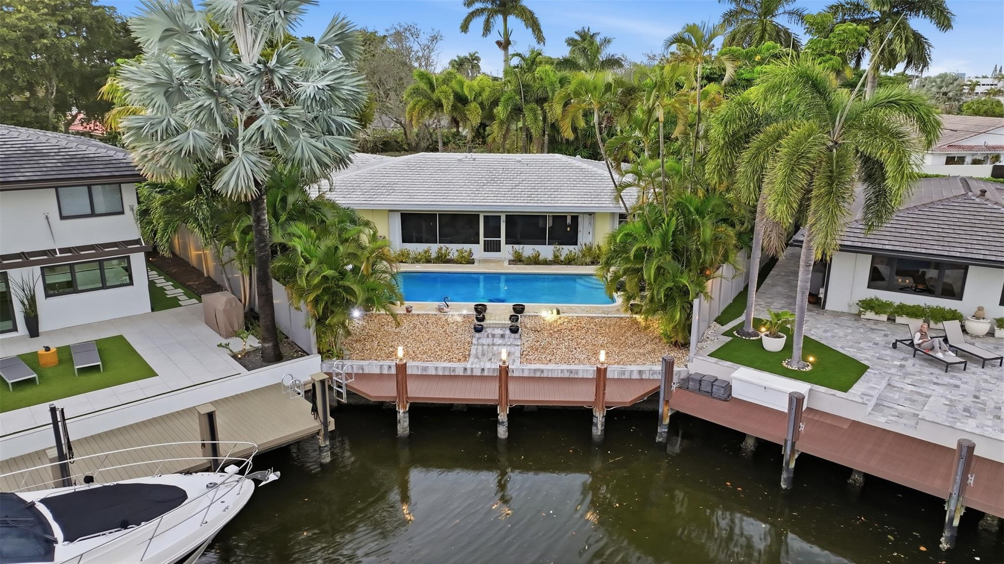 2800 NE 29th Fort Lauderdale, FL 33306