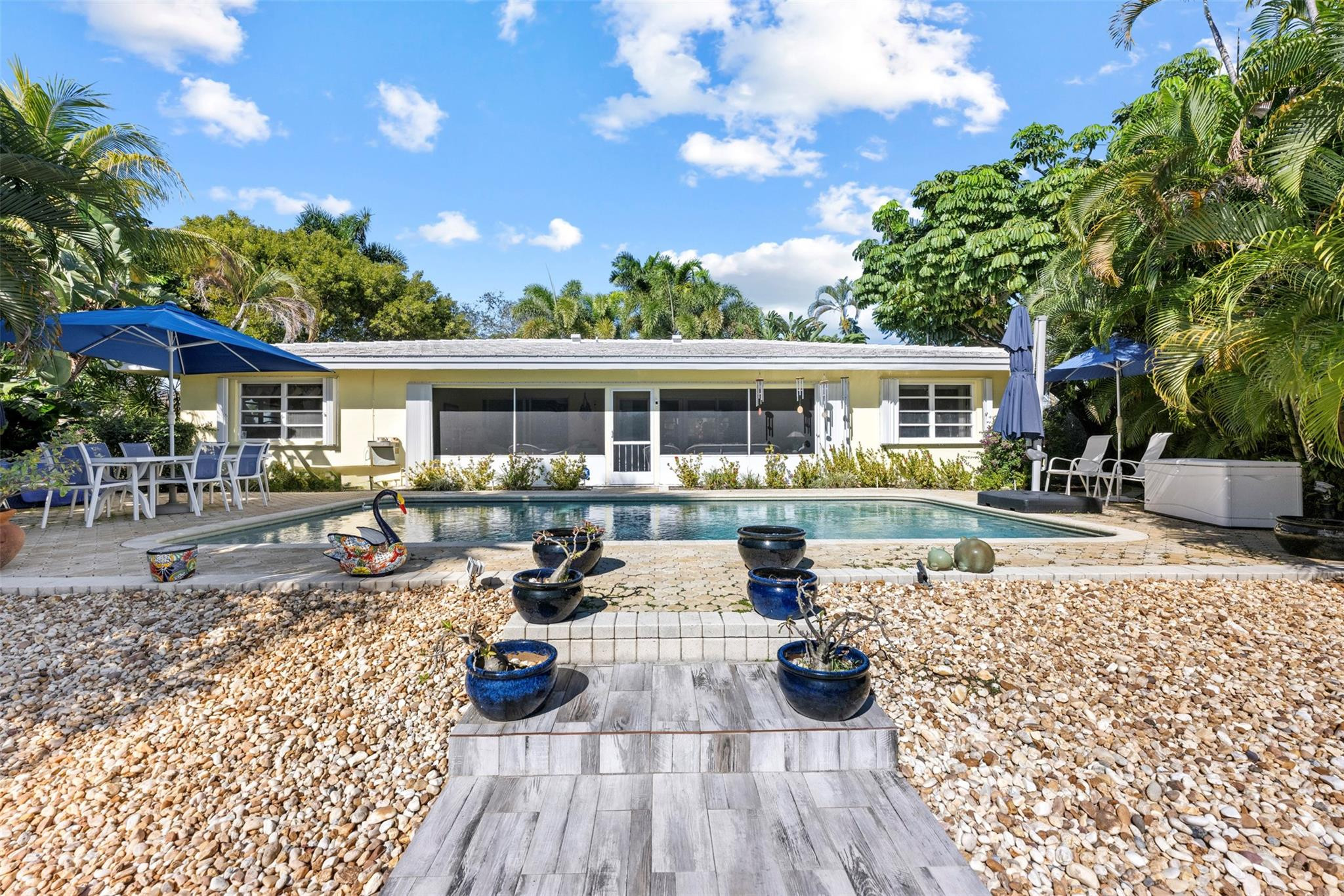 2800 NE 29th Fort Lauderdale, FL 33306