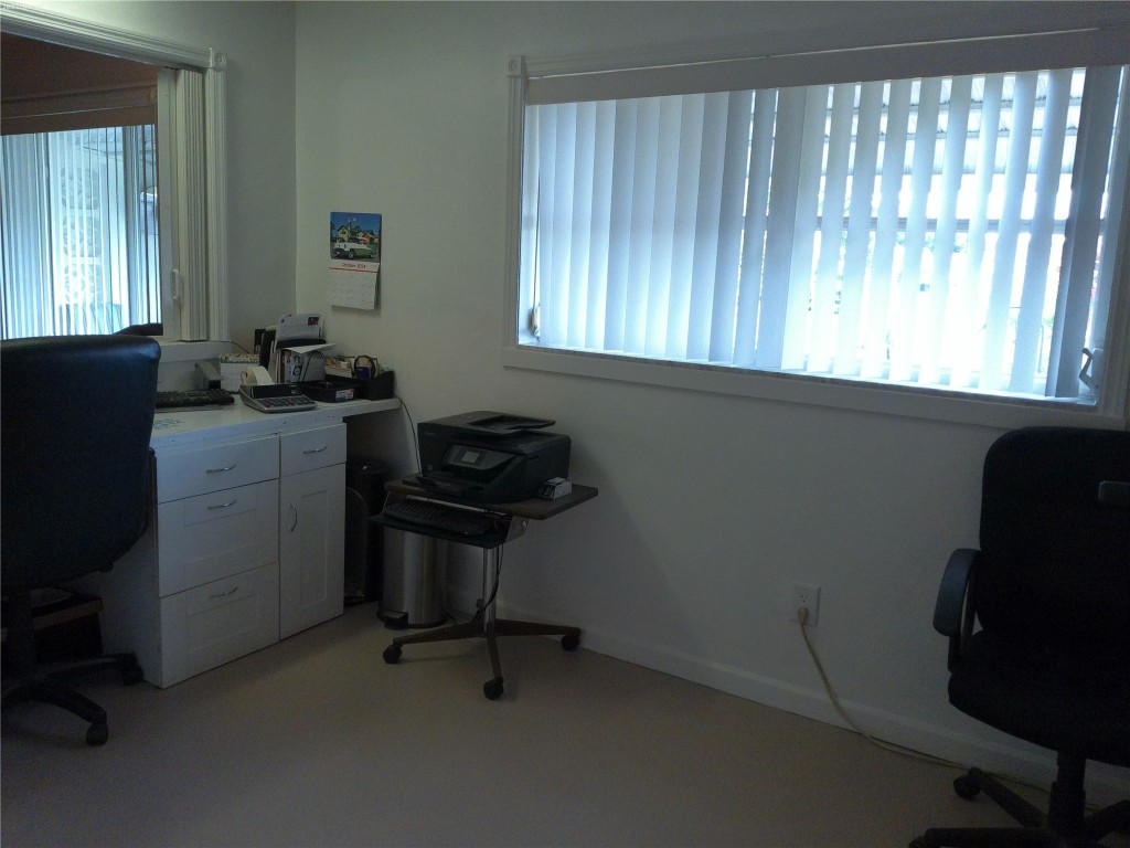 4600 NW 43rd Lauderdale Lakes, FL 33319