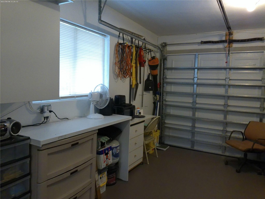 4600 NW 43rd Lauderdale Lakes, FL 33319