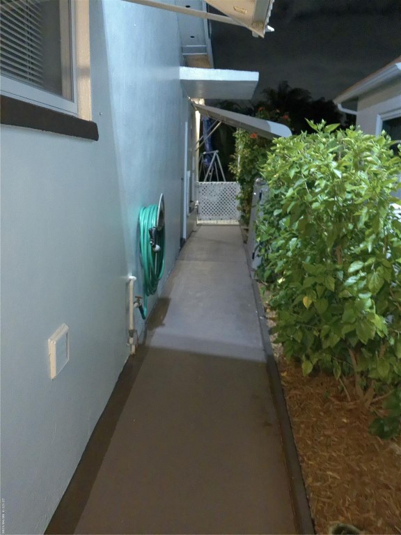 4600 NW 43rd Lauderdale Lakes, FL 33319