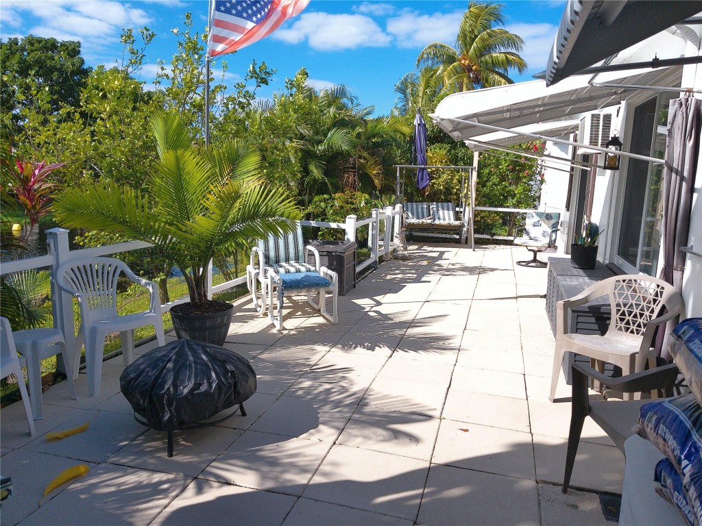 4600 NW 43rd Lauderdale Lakes, FL 33319