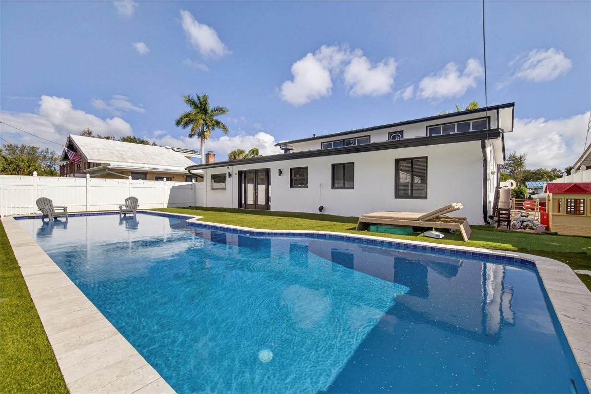 1474 SW 19th Fort Lauderdale, FL 33312