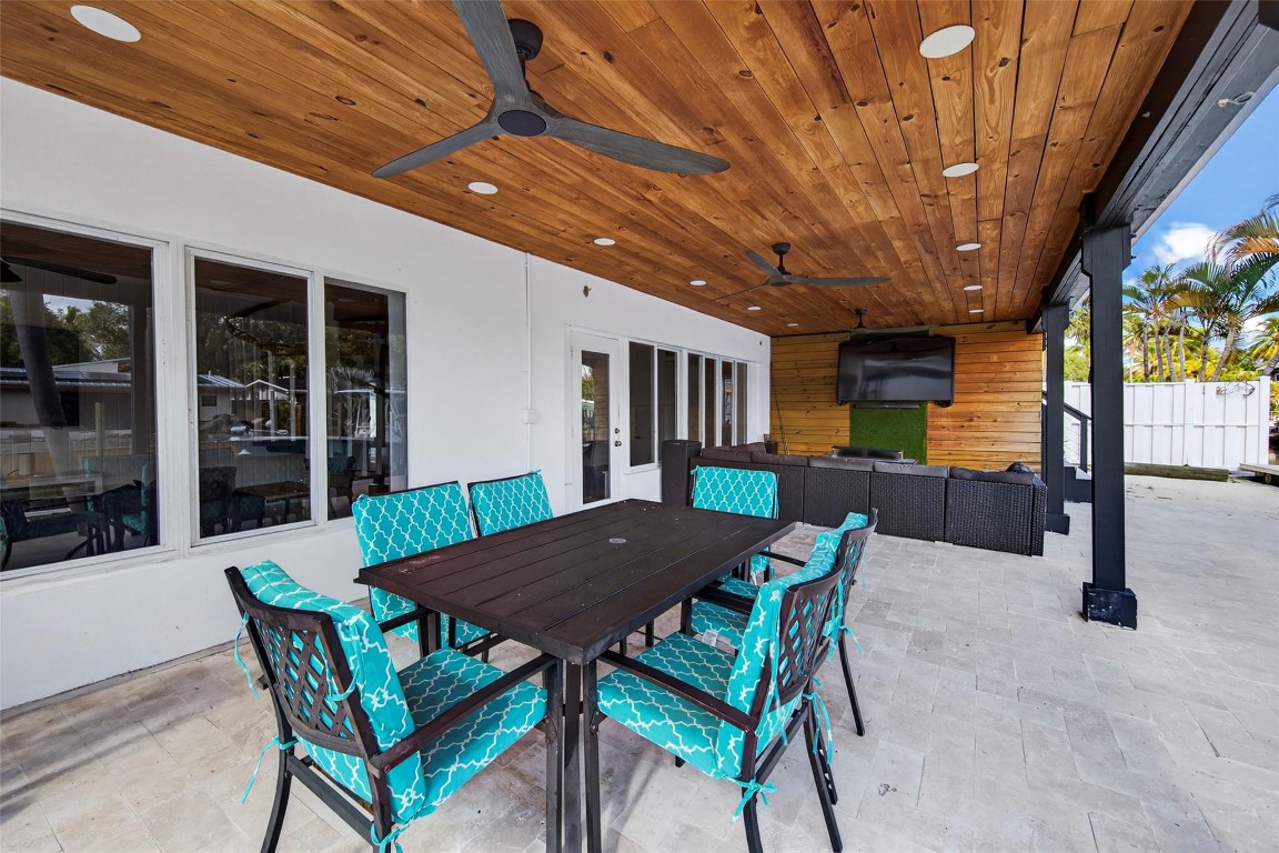 1474 SW 19th Fort Lauderdale, FL 33312