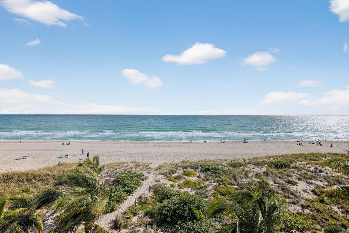 4510 El Mar #PH-405 Fort Lauderdale, FL 33308