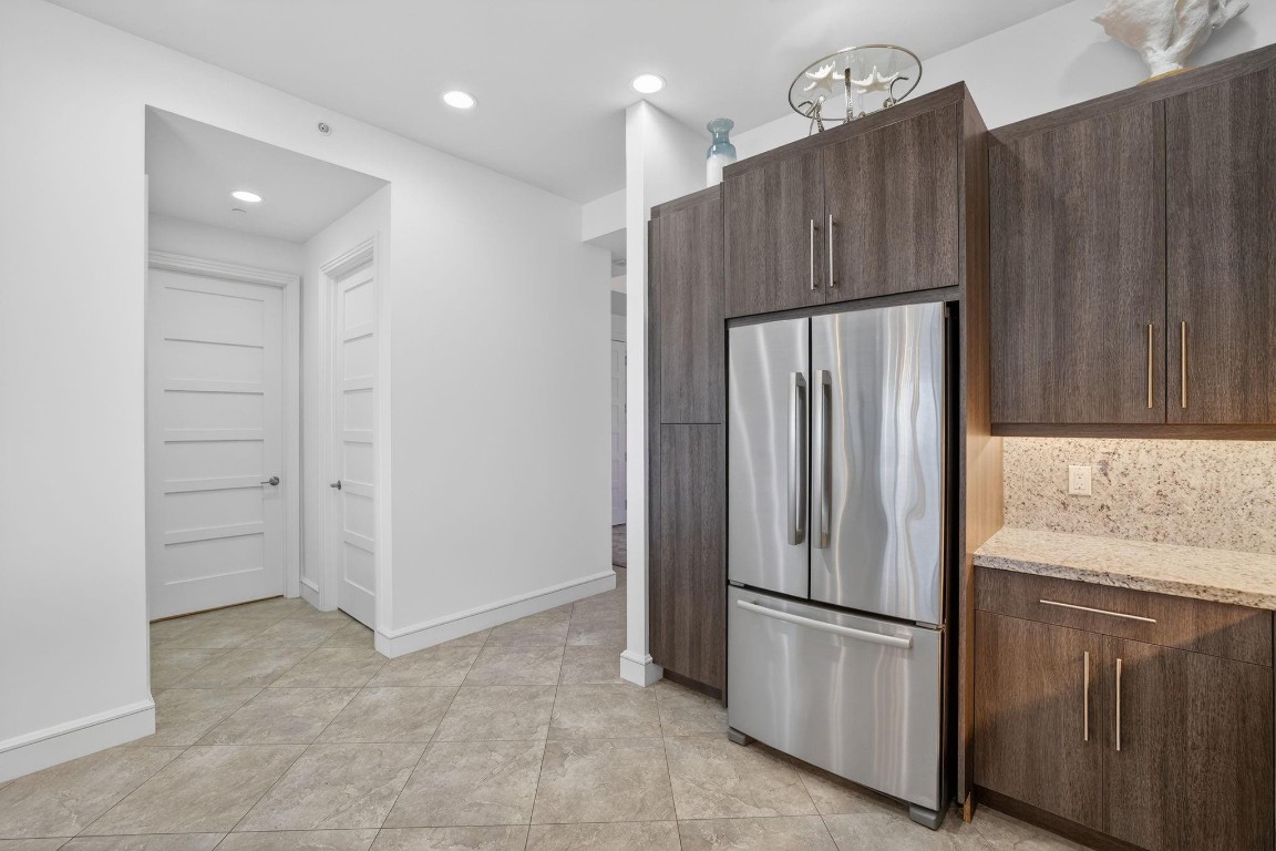 4510 El Mar #PH-405 Fort Lauderdale, FL 33308