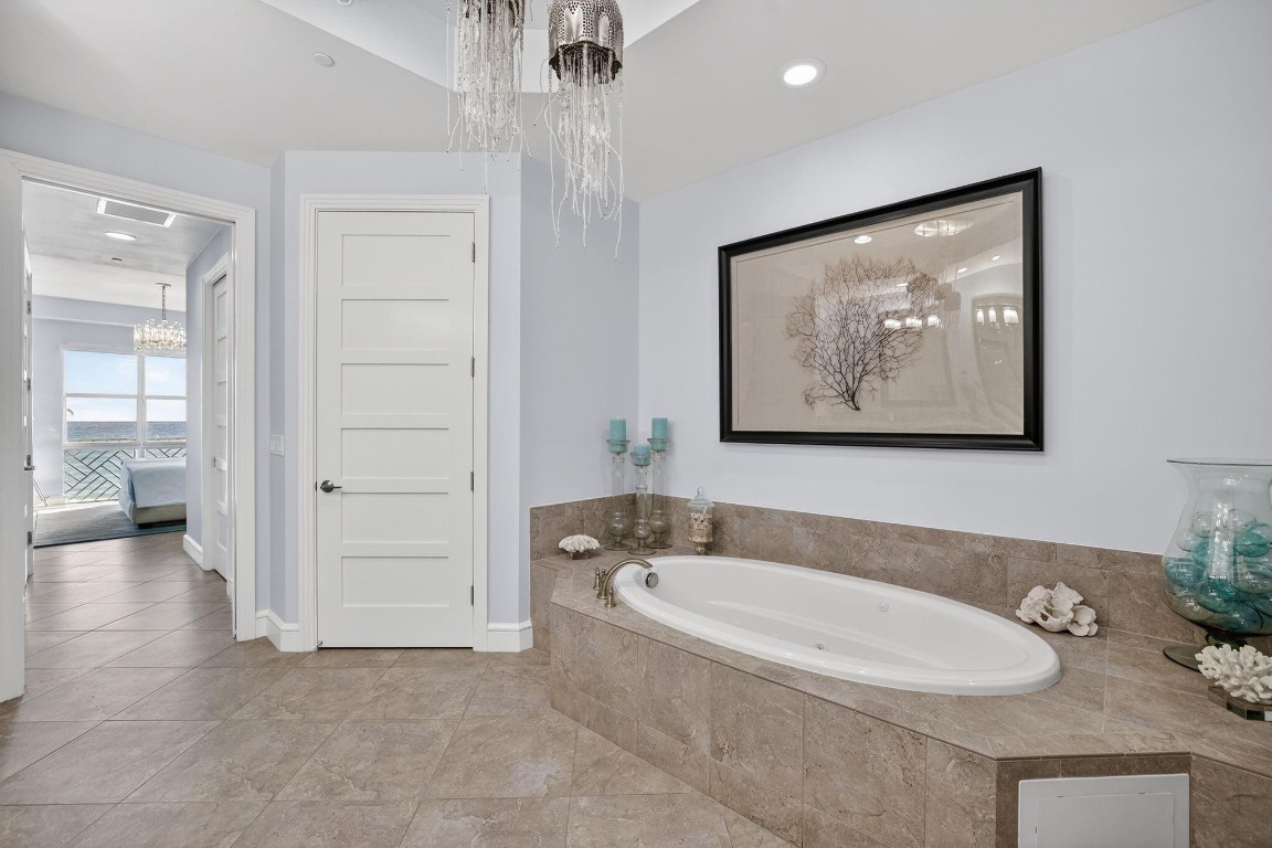 4510 El Mar #PH-405 Fort Lauderdale, FL 33308