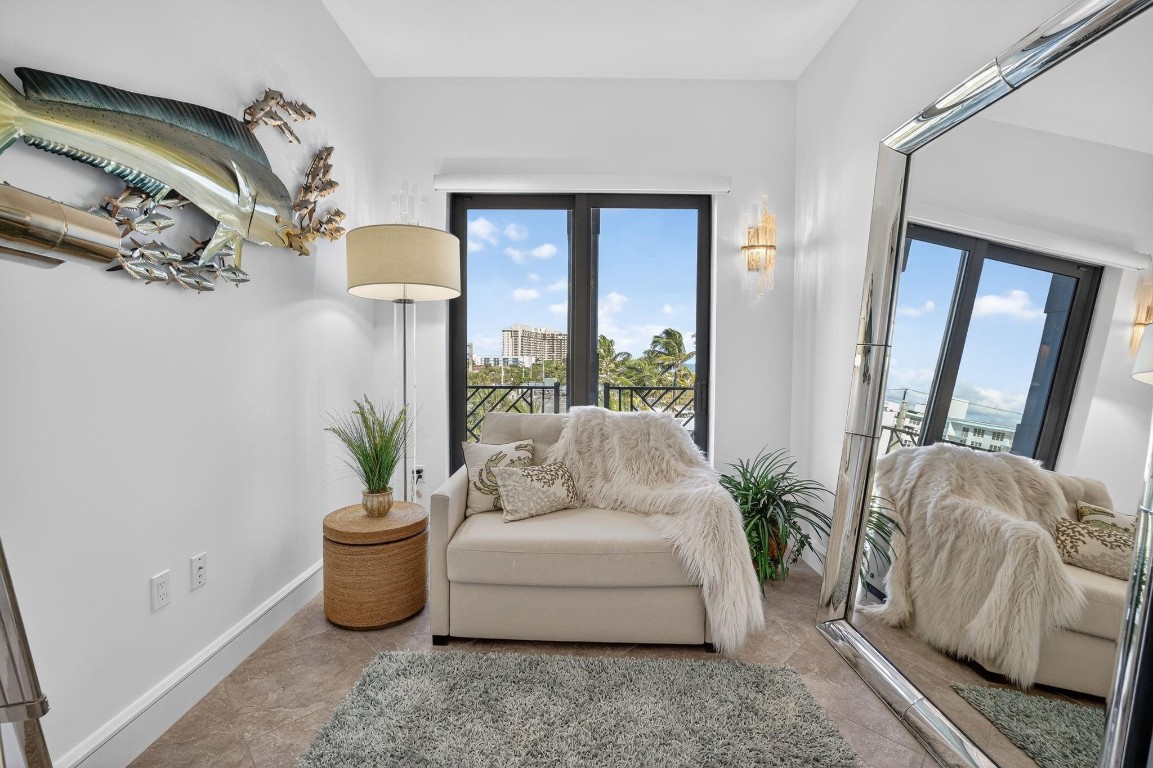 4510 El Mar #PH-405 Fort Lauderdale, FL 33308