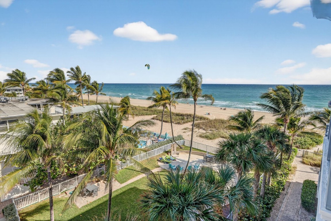 4510 El Mar #PH-405 Fort Lauderdale, FL 33308