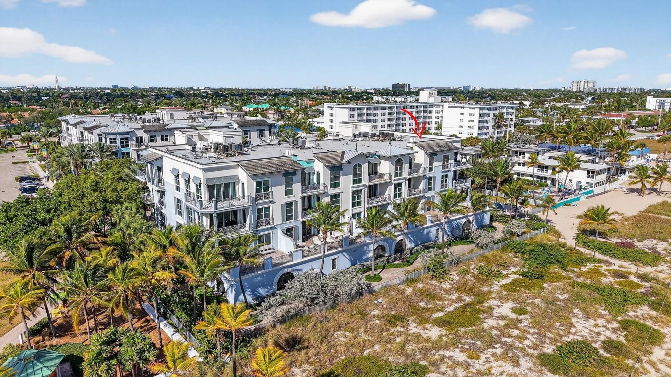 4510 El Mar #PH-405 Fort Lauderdale, FL 33308