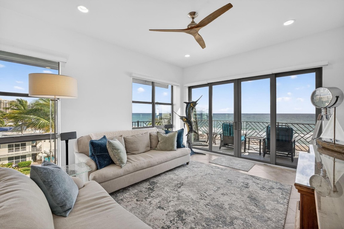 4510 El Mar #PH-405 Fort Lauderdale, FL 33308