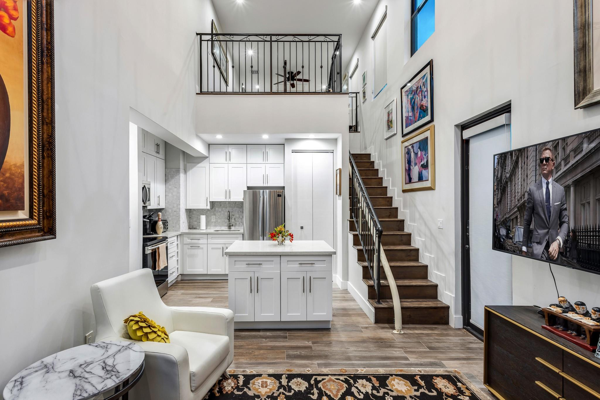 539 NE 10th Fort Lauderdale, FL 33301