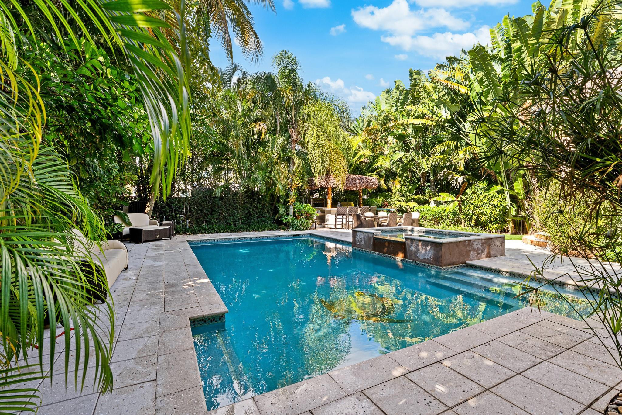 539 NE 10th Fort Lauderdale, FL 33301