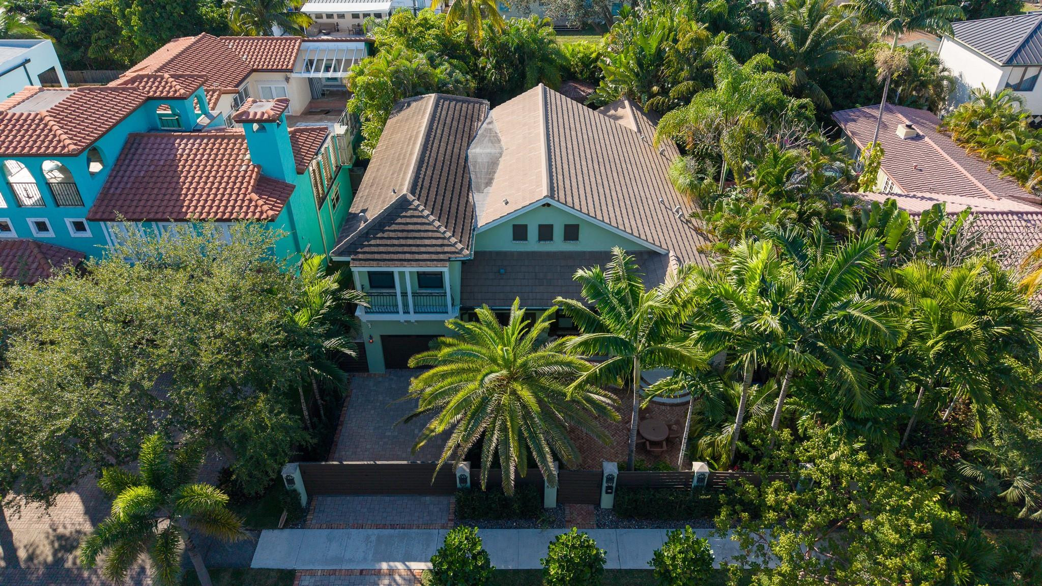 539 NE 10th Fort Lauderdale, FL 33301