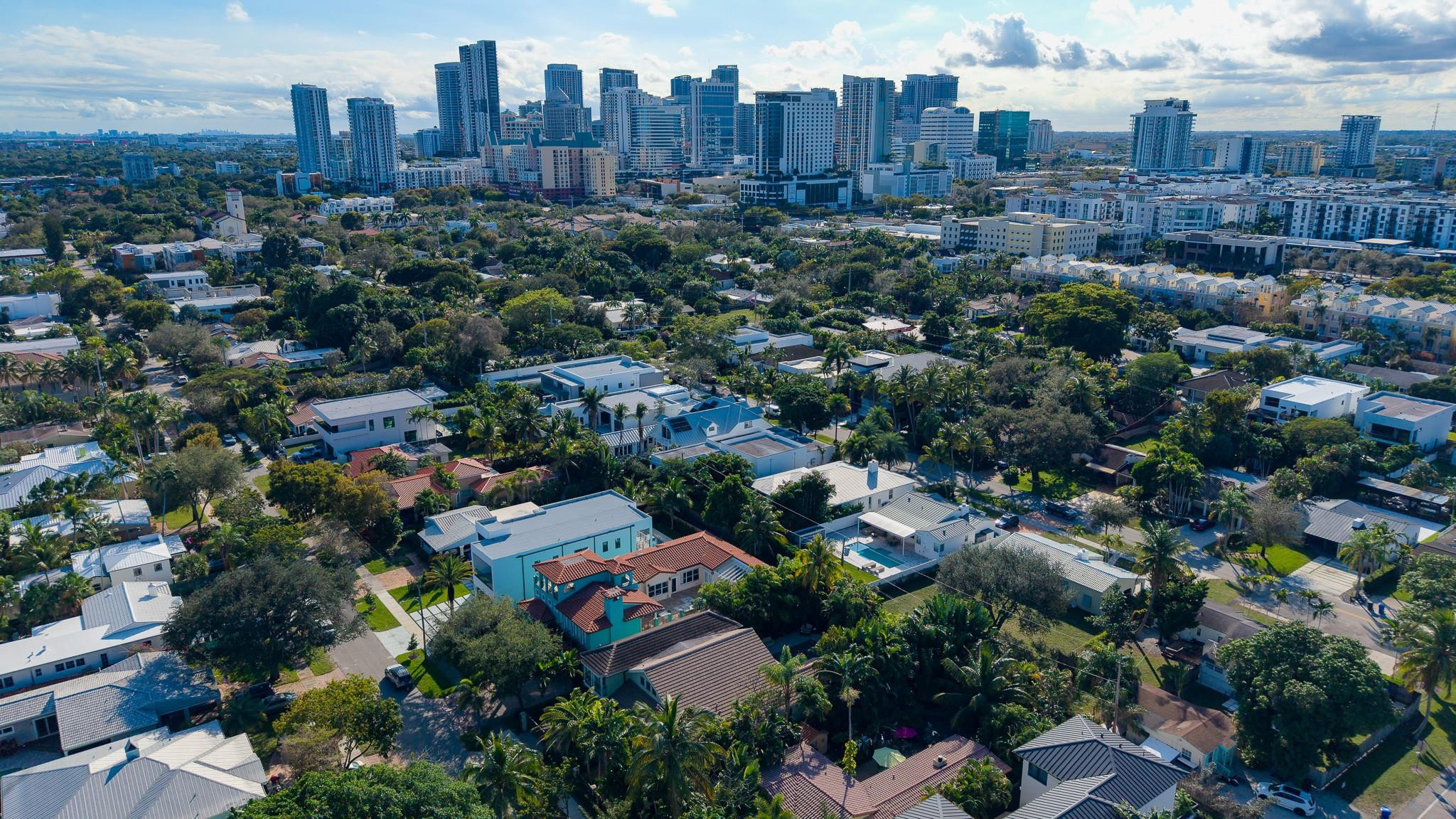 539 NE 10th Fort Lauderdale, FL 33301