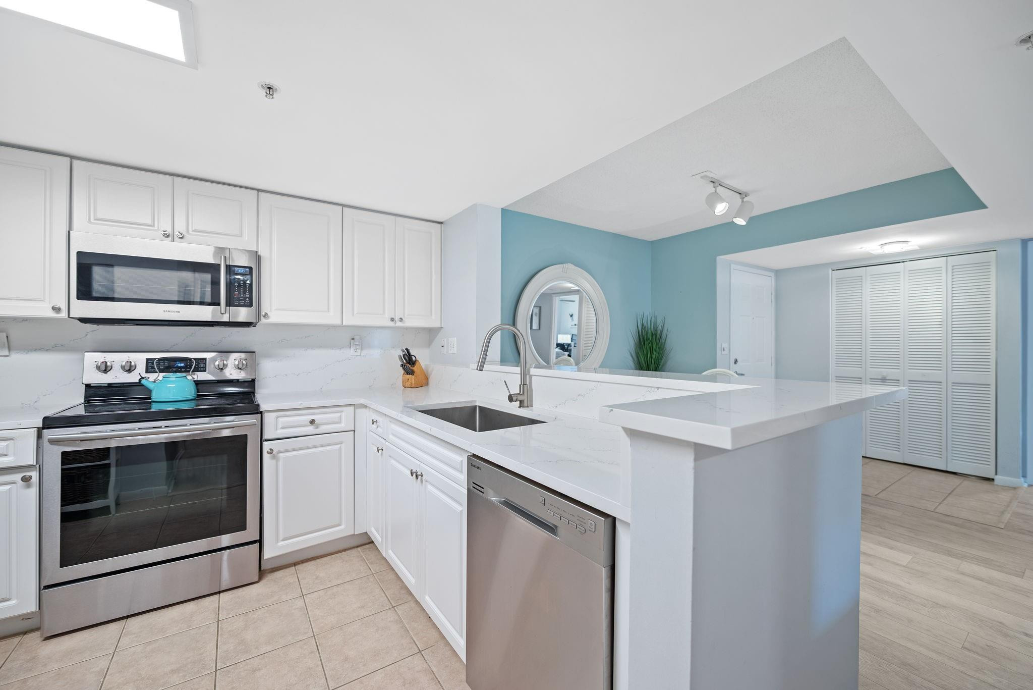 520 SE 5th #2202 Fort Lauderdale, FL 33301