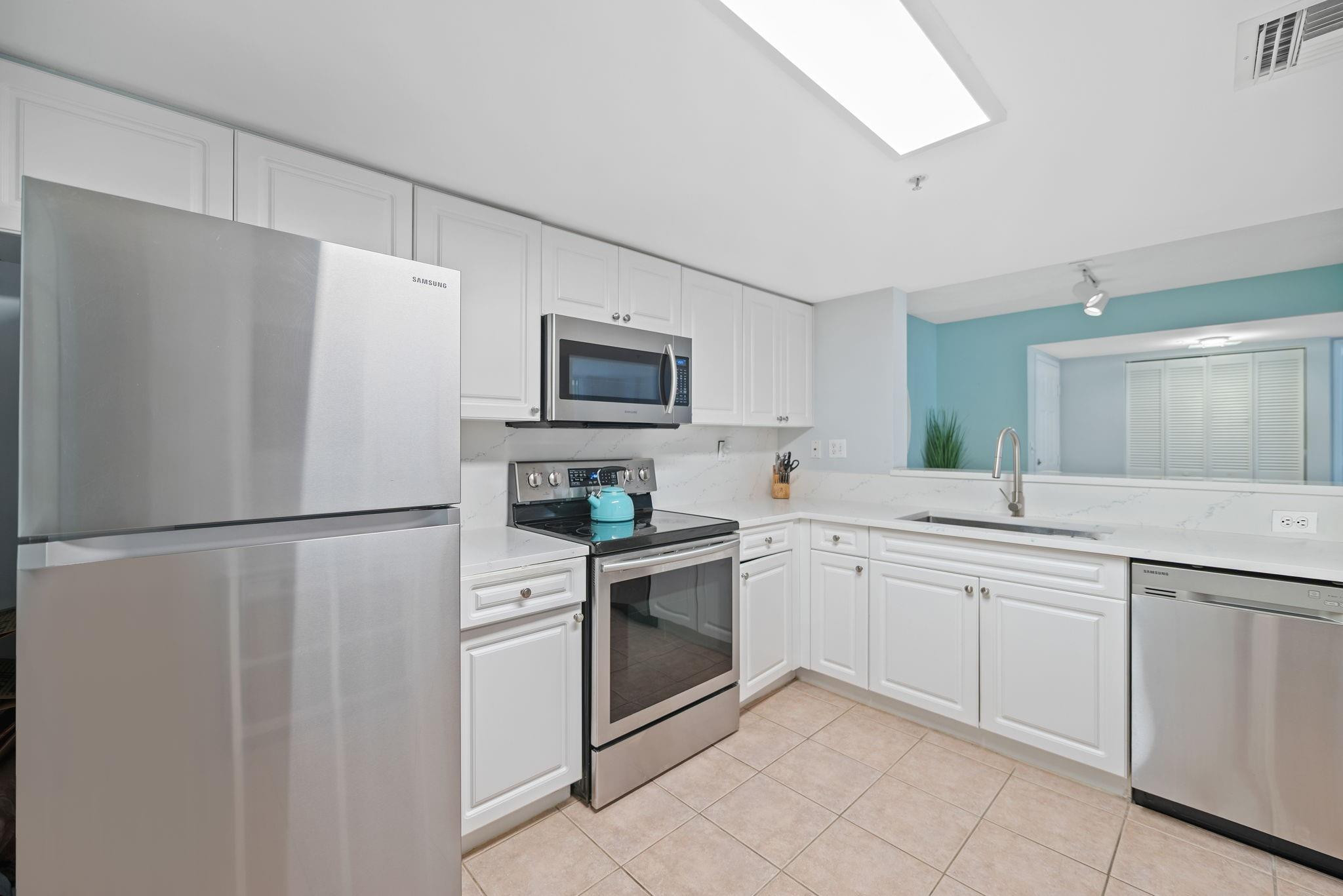 520 SE 5th #2202 Fort Lauderdale, FL 33301