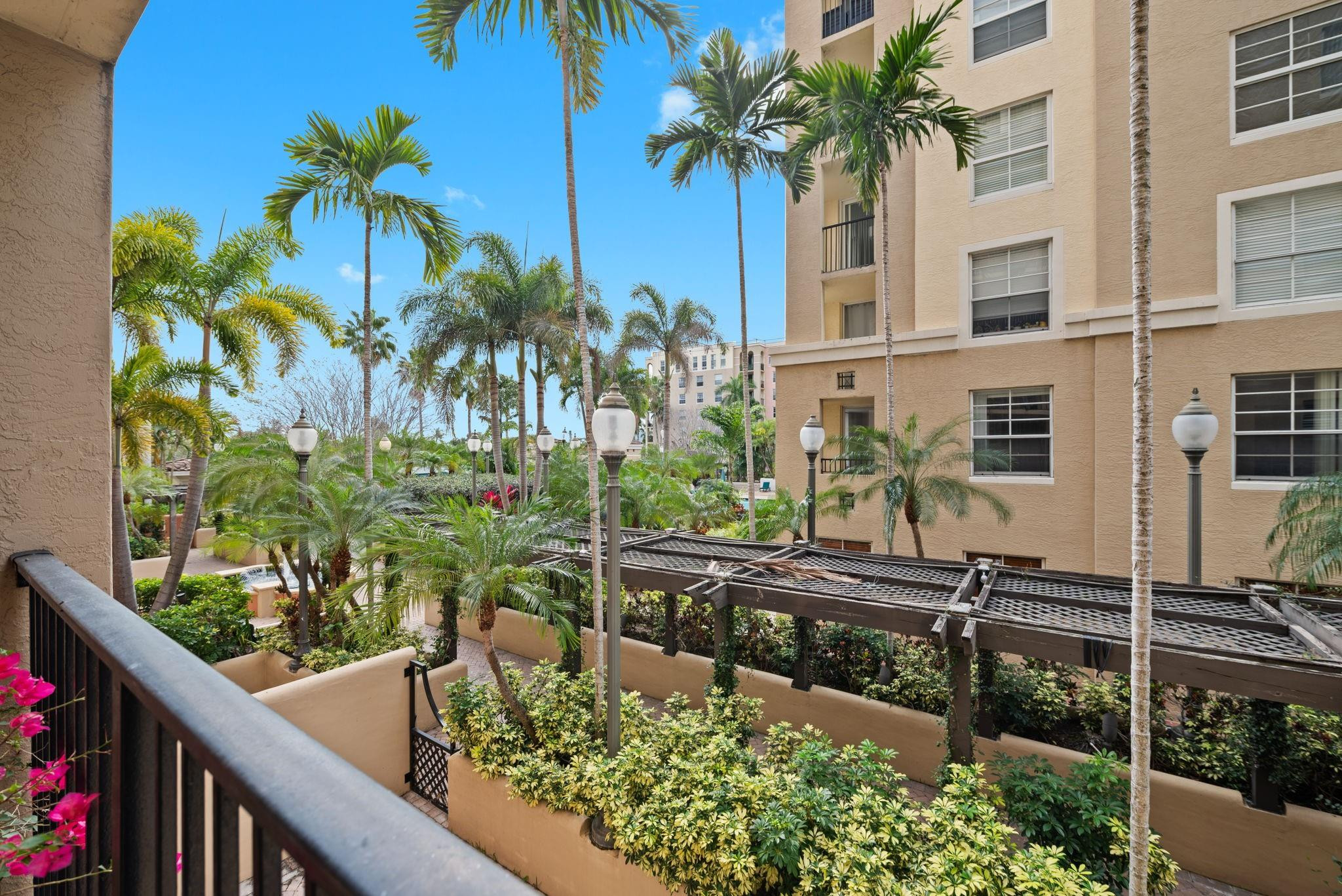 520 SE 5th #2202 Fort Lauderdale, FL 33301