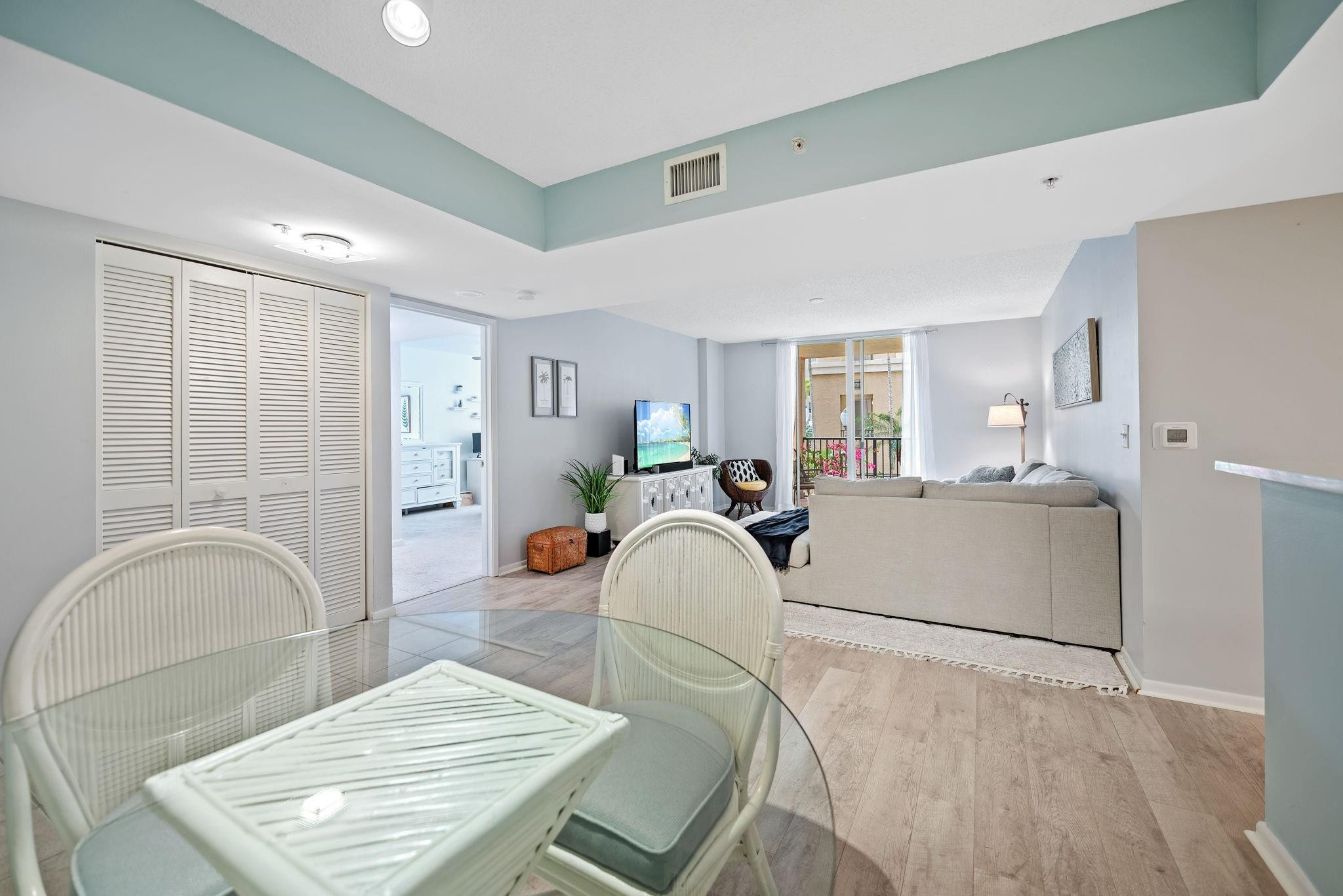 520 SE 5th #2202 Fort Lauderdale, FL 33301