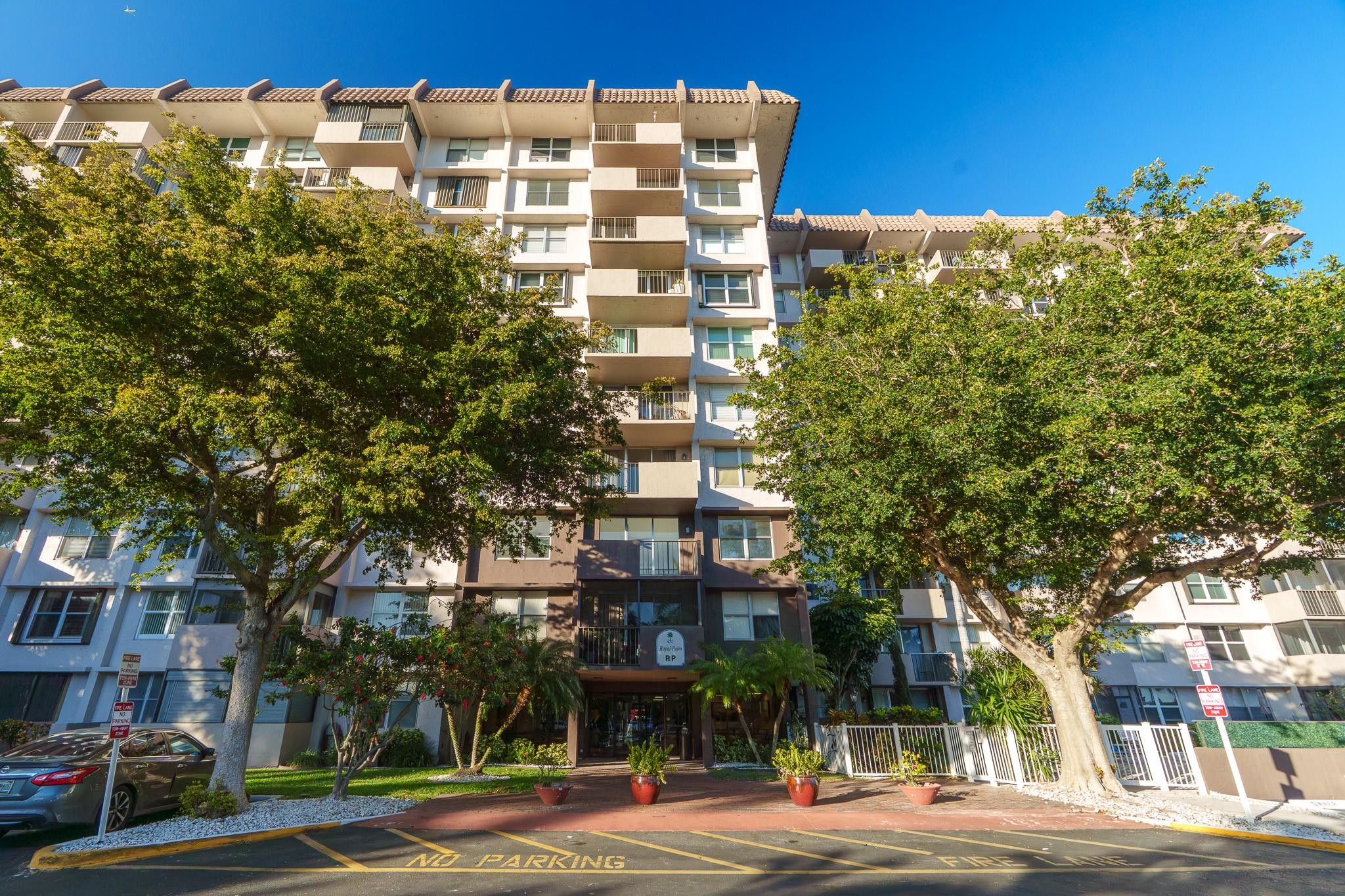 777 S Federal Hy #811-D