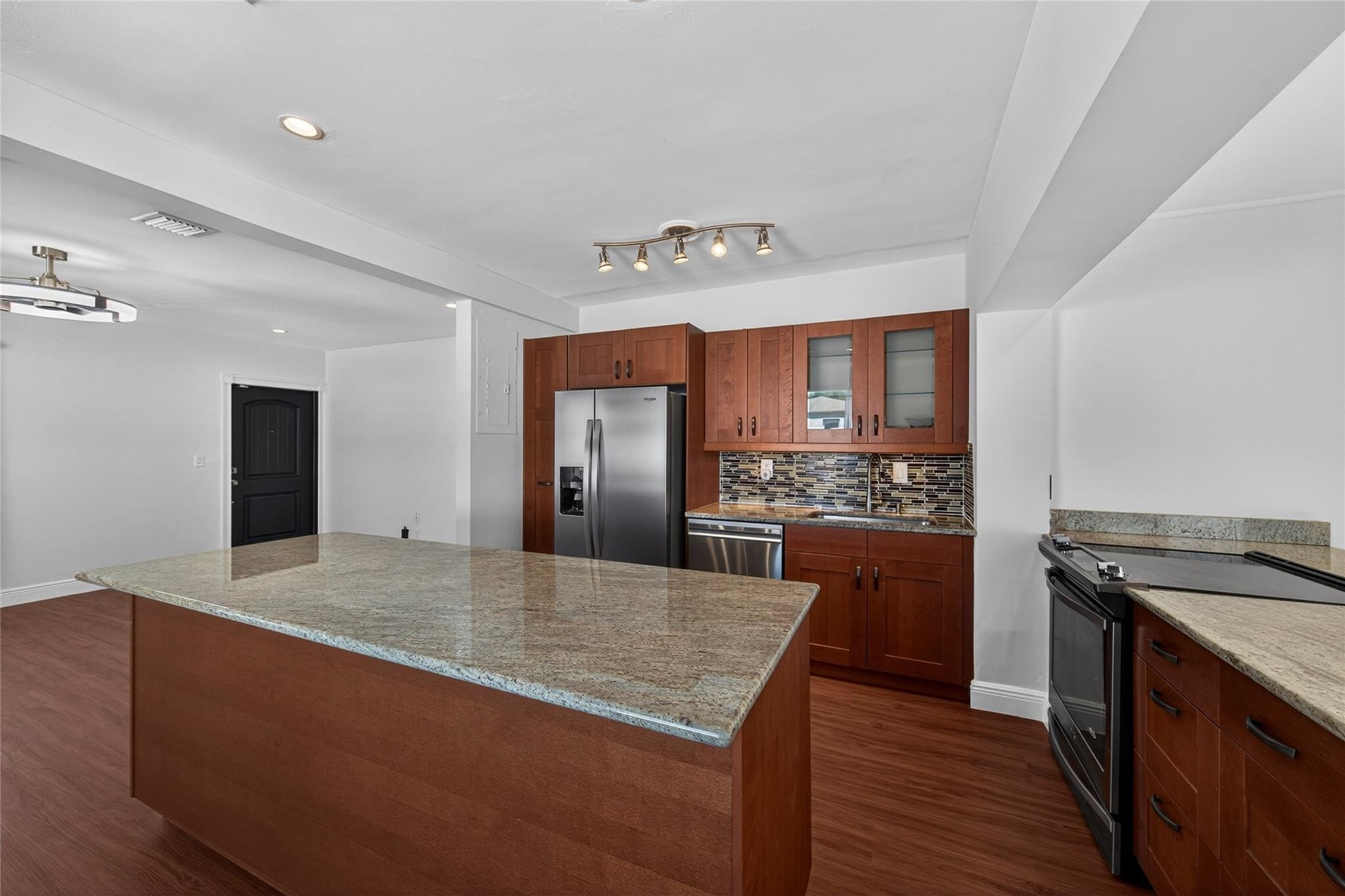 1445 NE 1st Fort Lauderdale, FL 33304