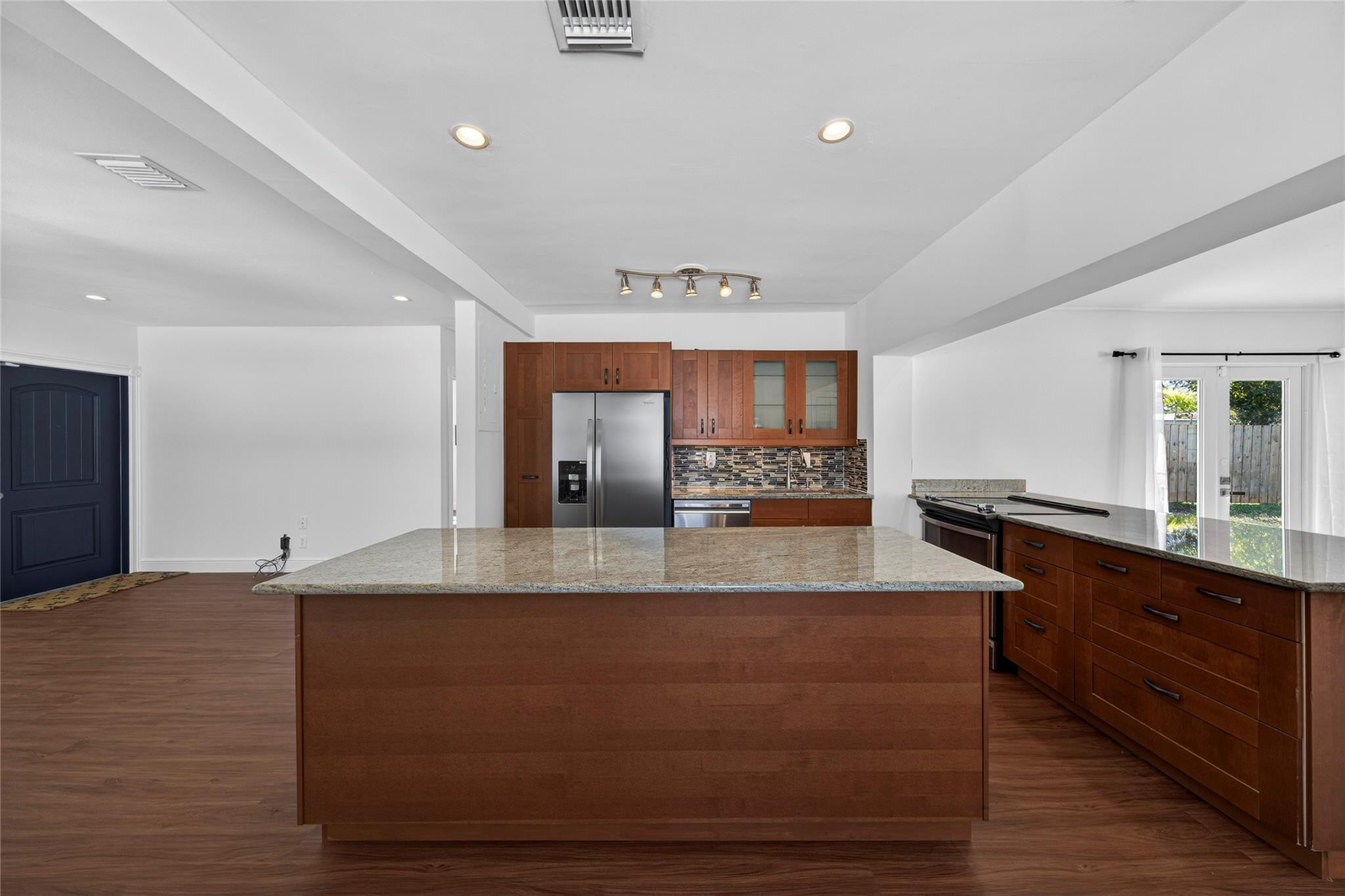 1445 NE 1st Fort Lauderdale, FL 33304