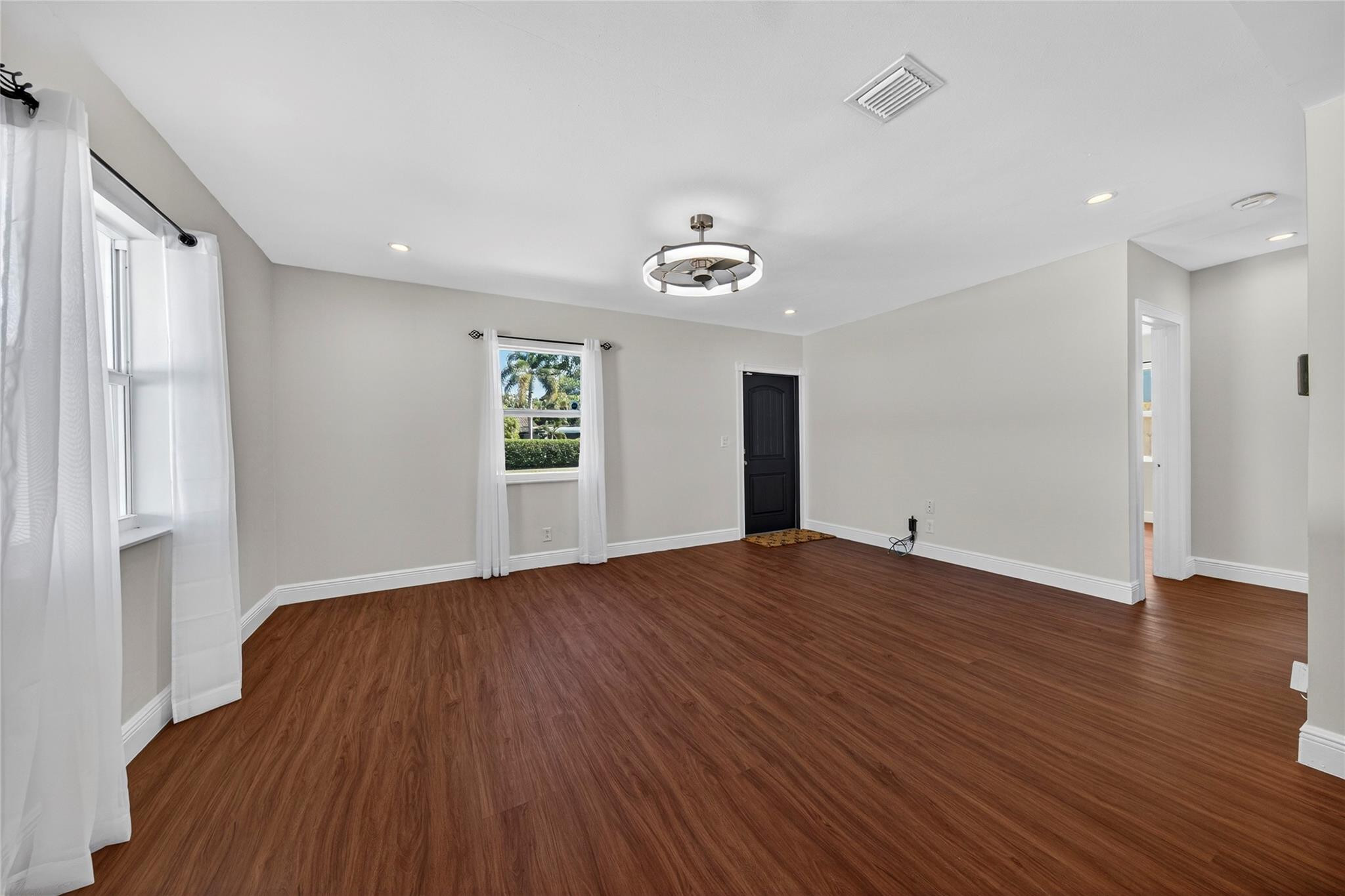 1445 NE 1st Fort Lauderdale, FL 33304