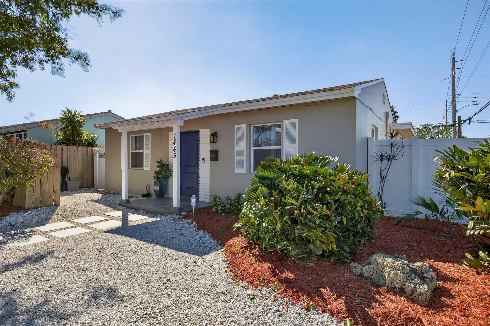 1445 NE 1st Fort Lauderdale, FL 33304