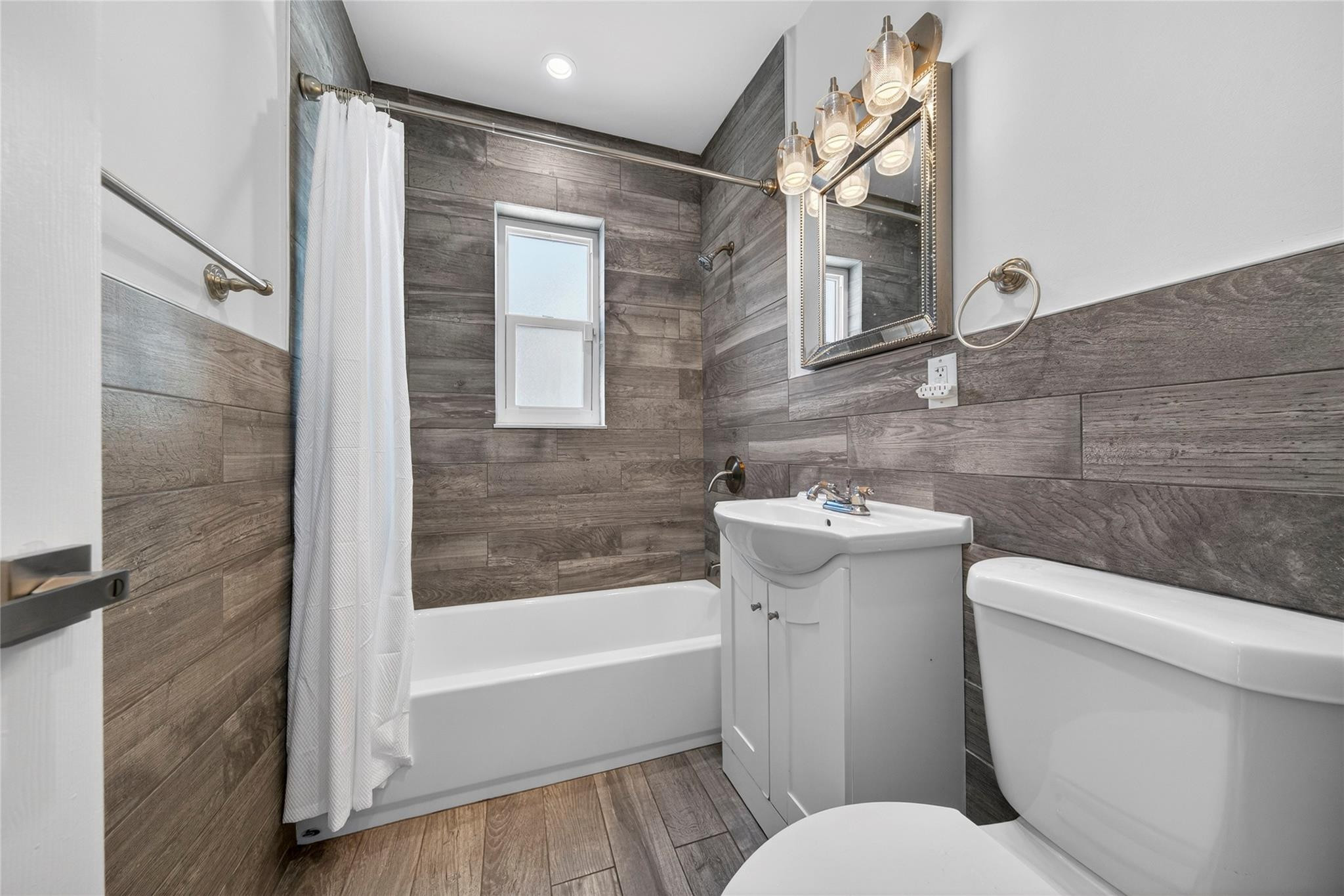 1445 NE 1st Fort Lauderdale, FL 33304