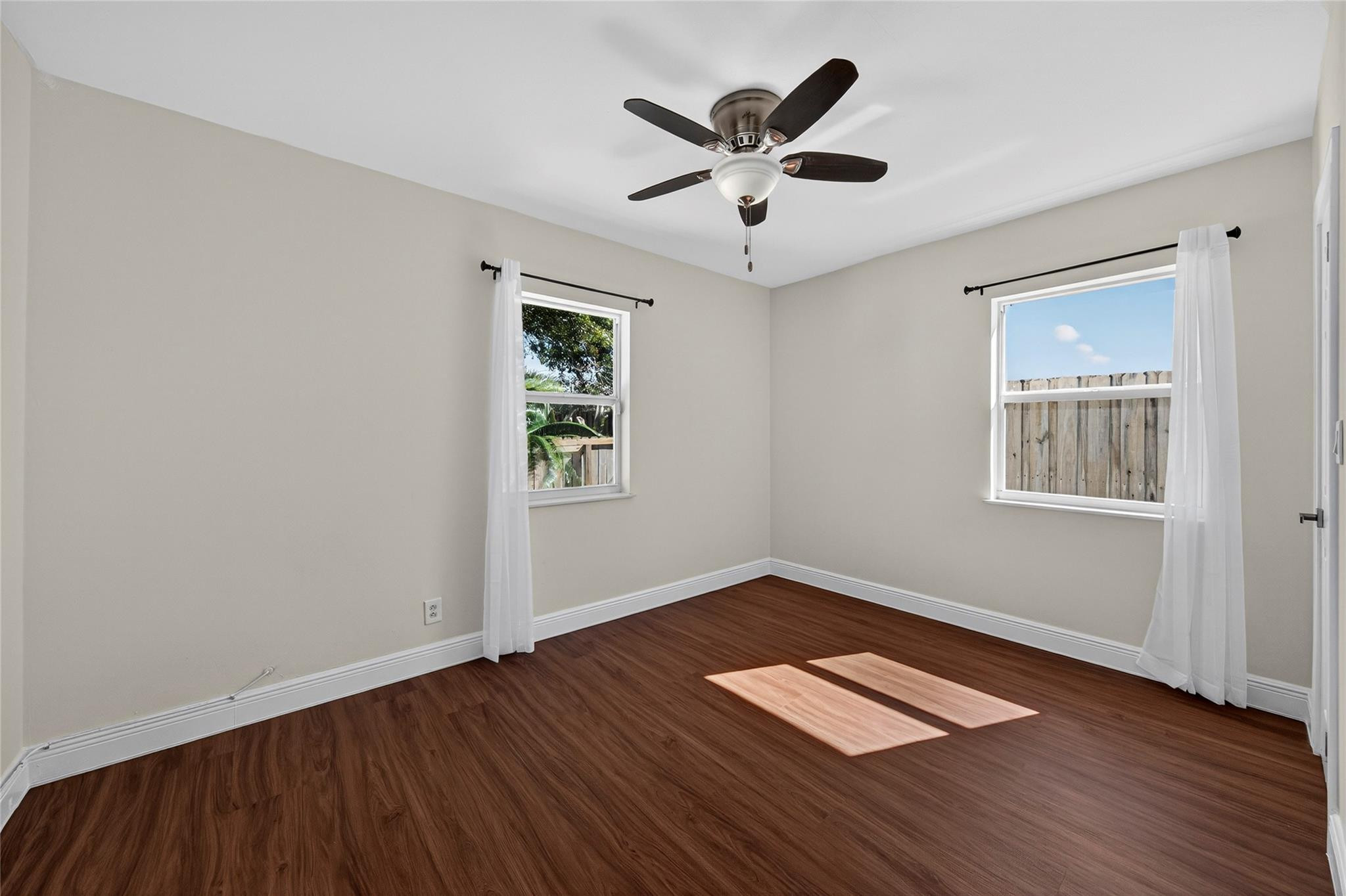 1445 NE 1st Fort Lauderdale, FL 33304