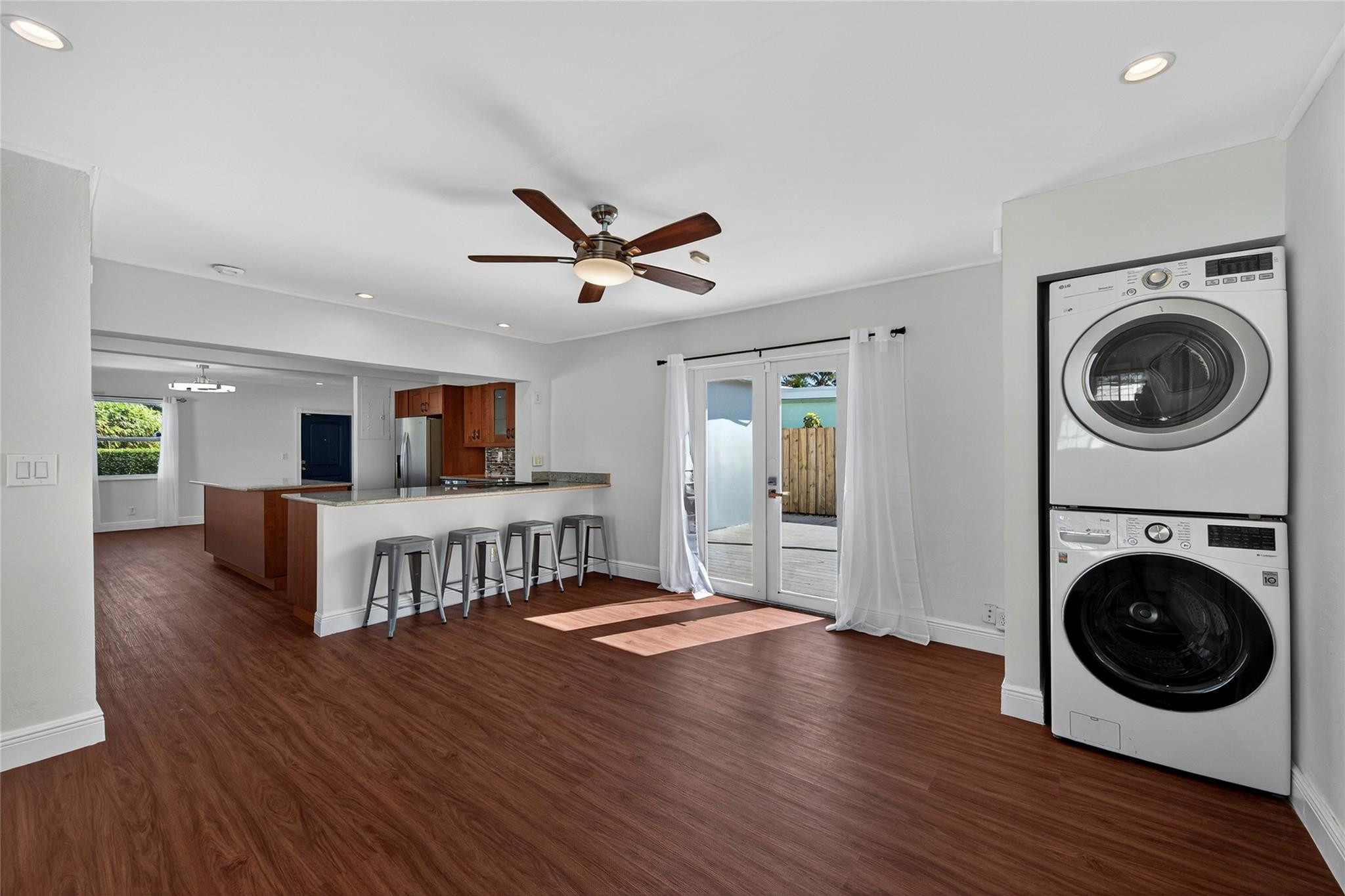 1445 NE 1st Fort Lauderdale, FL 33304